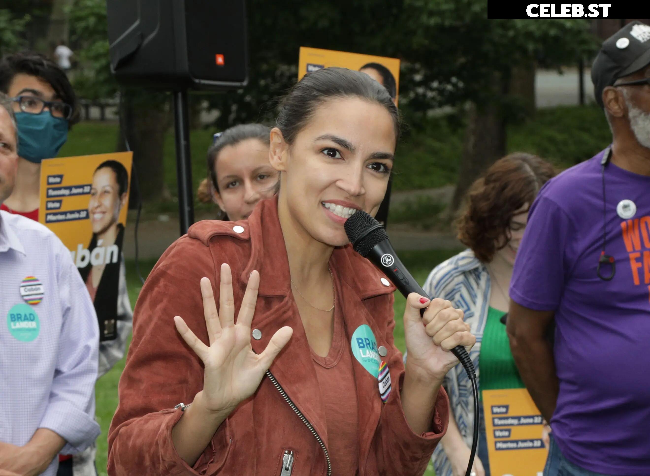 Alexandria Ocasio-Cortez / AOC Image 23409275