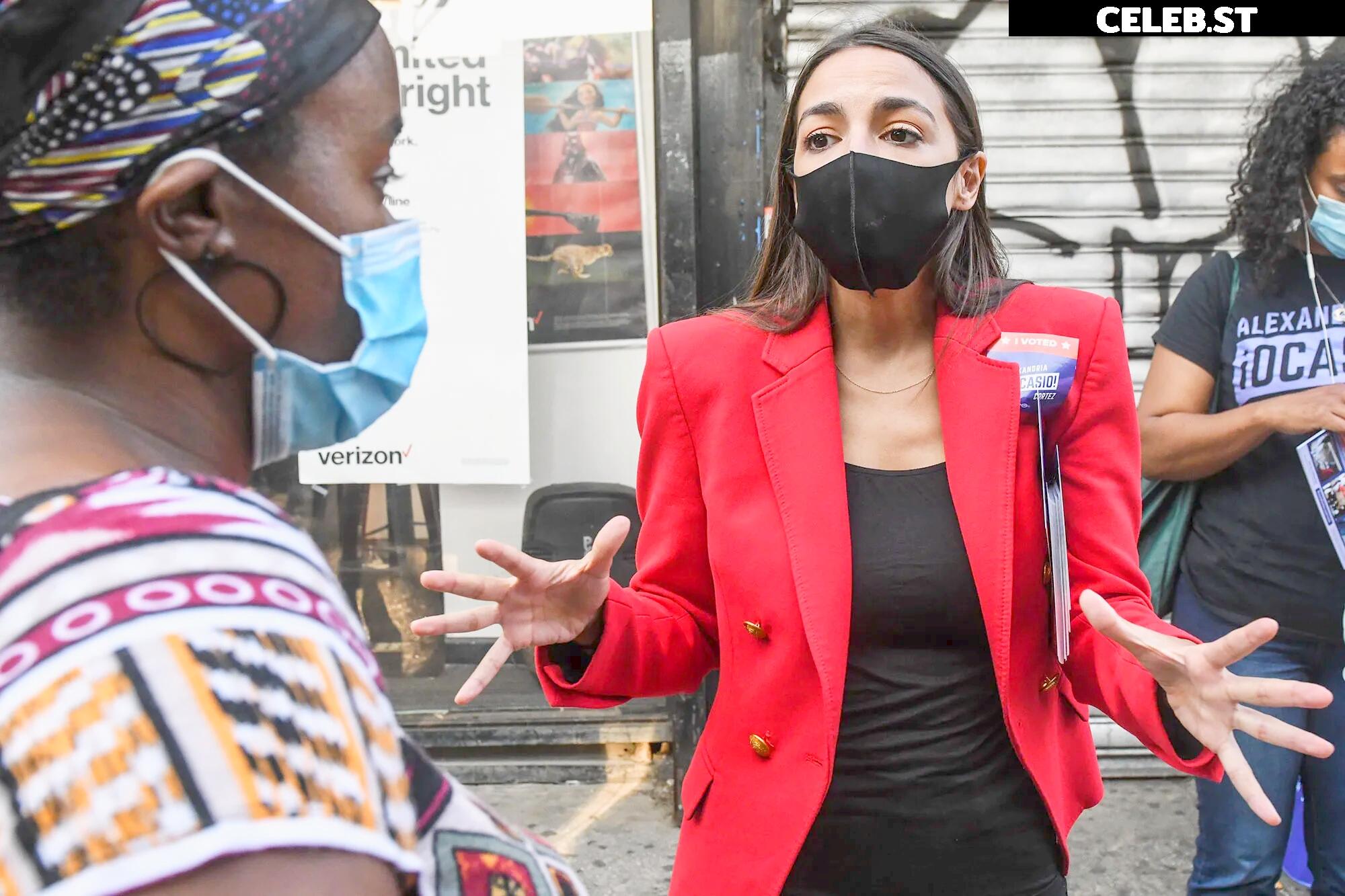 Alexandria Ocasio-Cortez / AOC Image 23409274