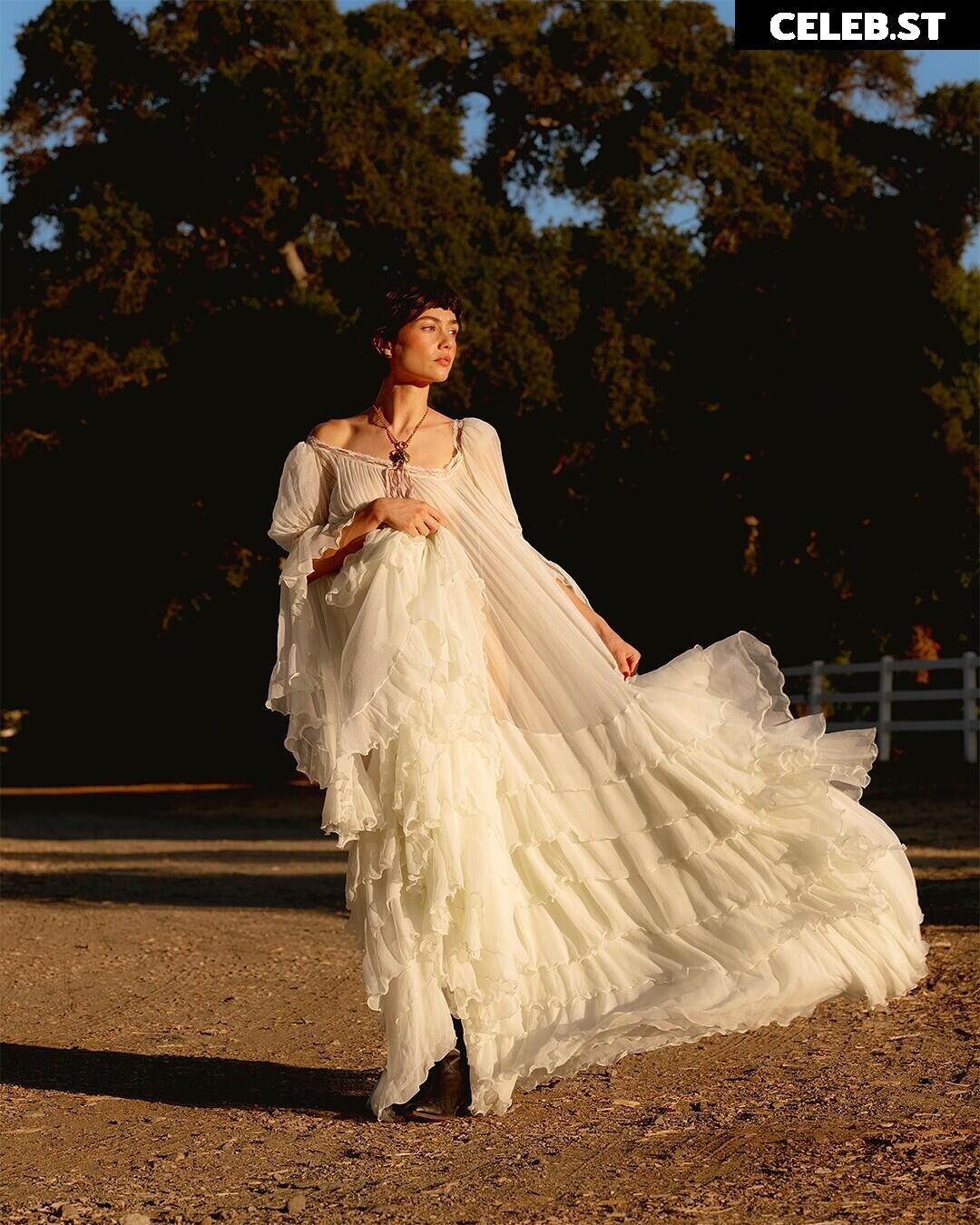 Sydney Chandler Image 23491506
