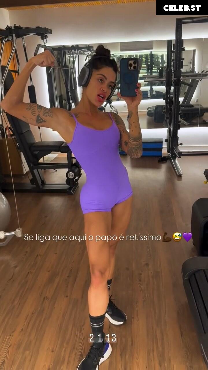 Aline Riscado Image 23499944