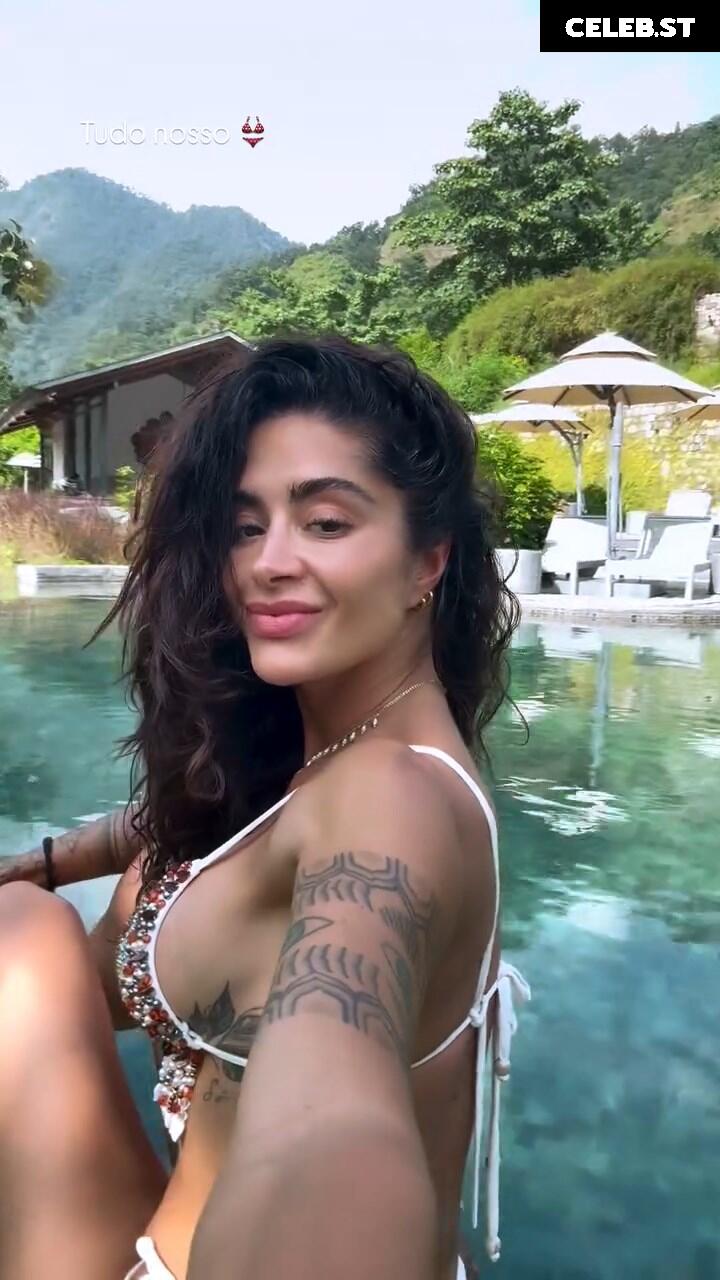 Aline Riscado Image 23499899