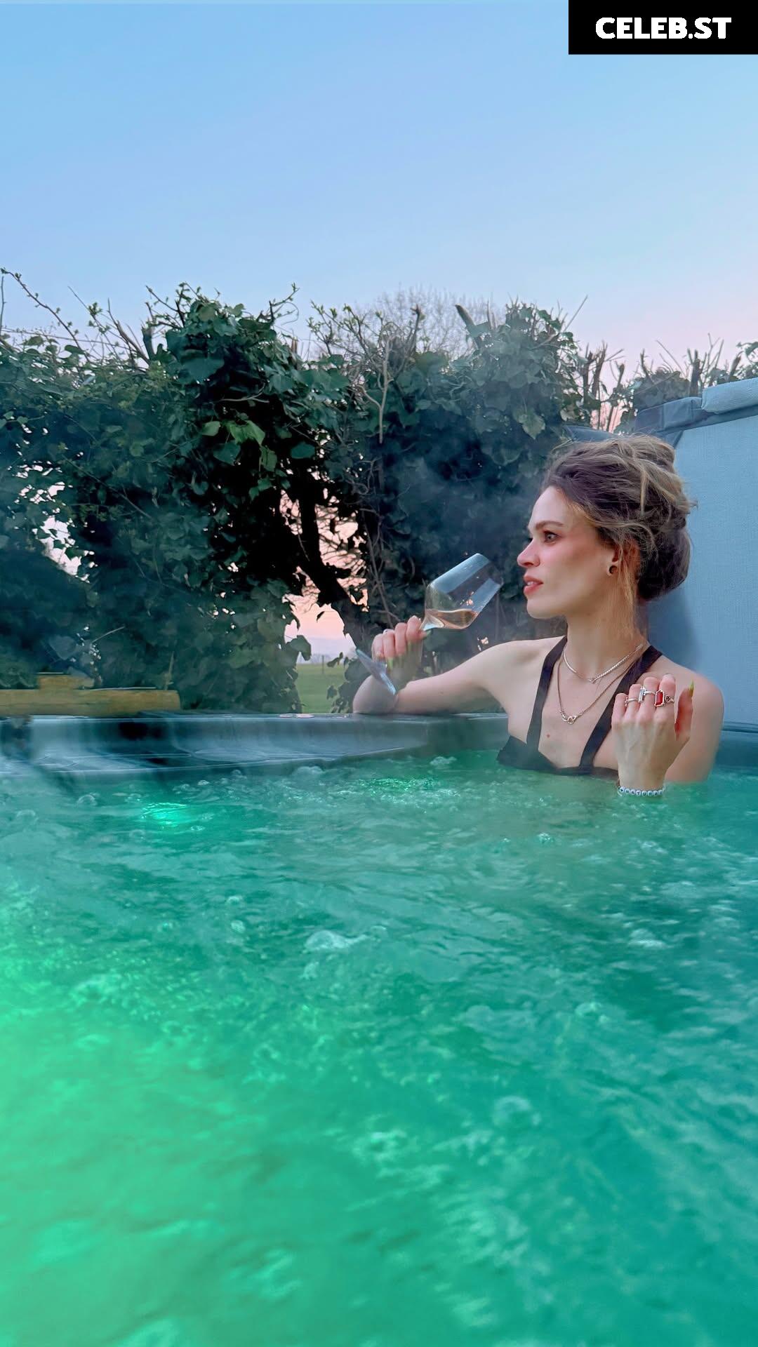 Hollie Bennett Image 23486881