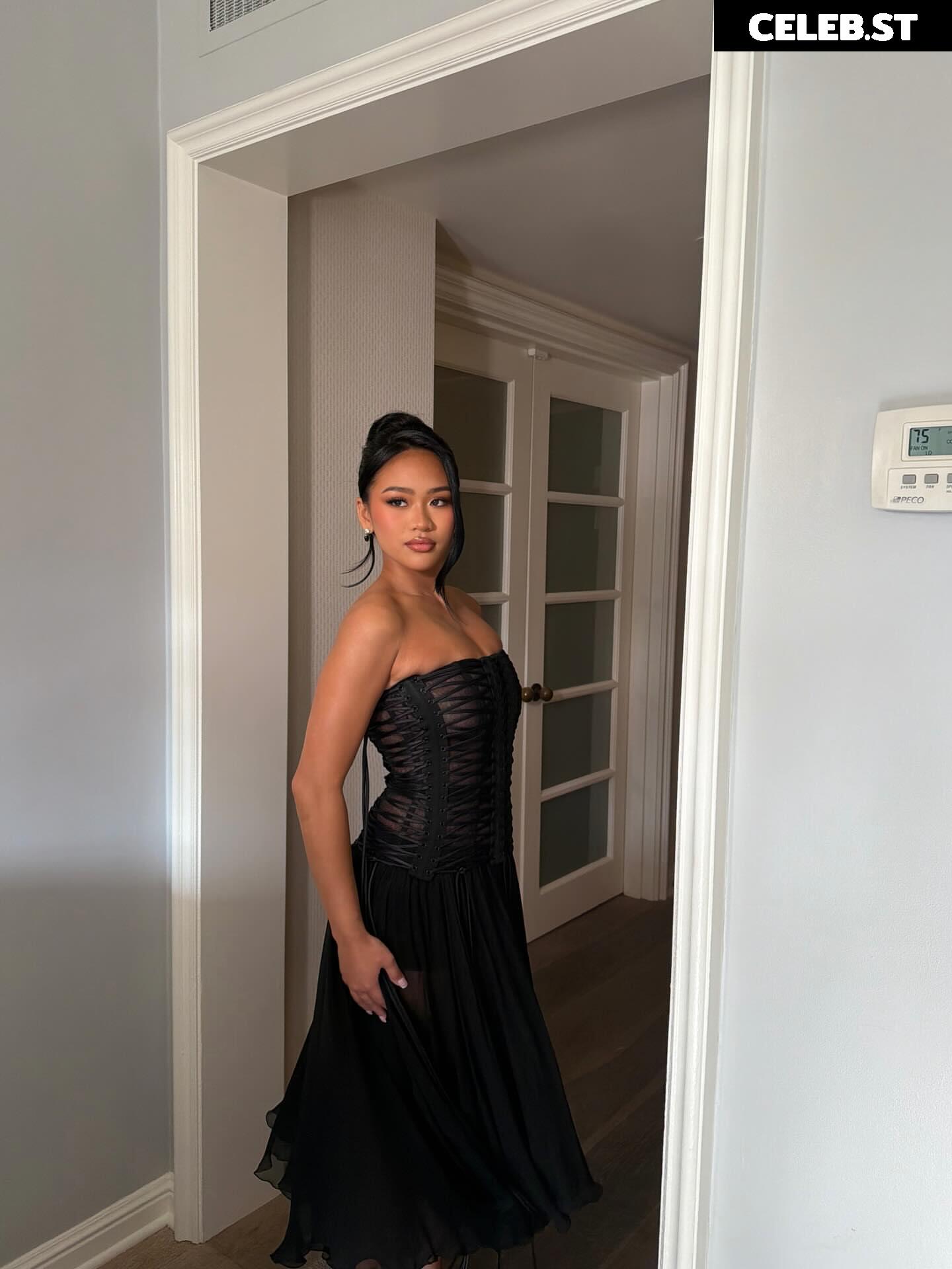 Suni Lee Image 23354210