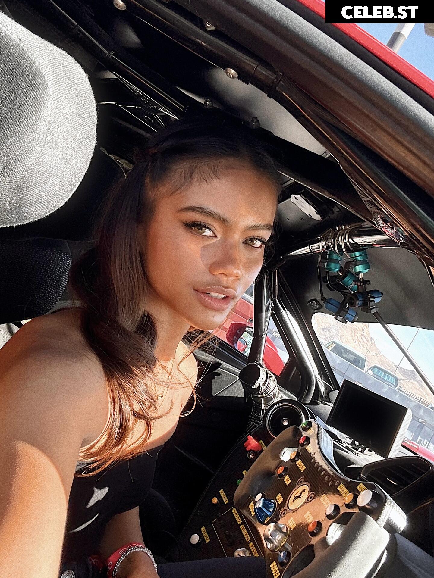 Bianca Bustamante | Racerbia Image 23353747