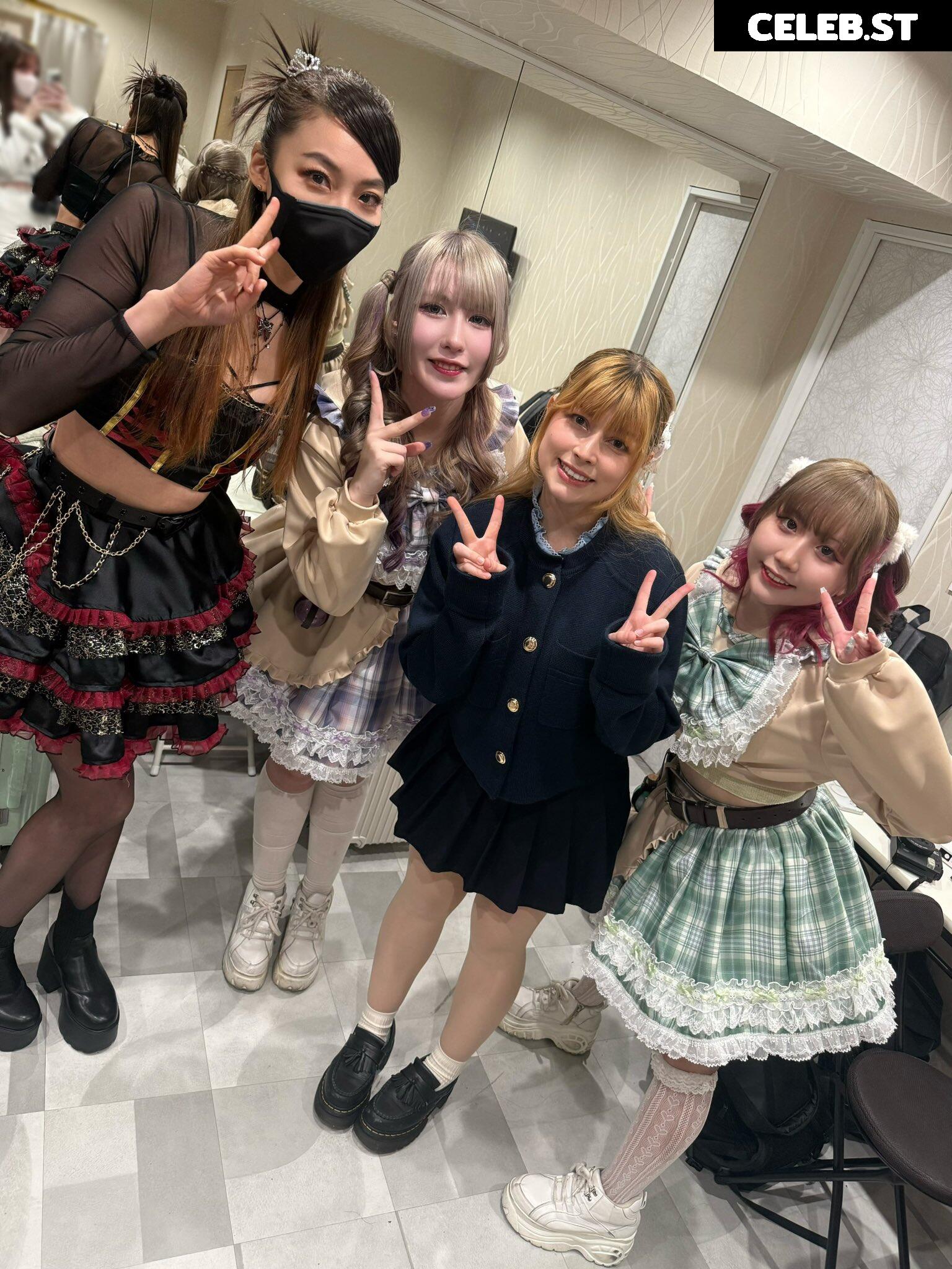 OniGiri / Giri Image 23353369