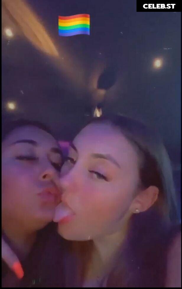 The Katies / _katieu.x Image 23352024