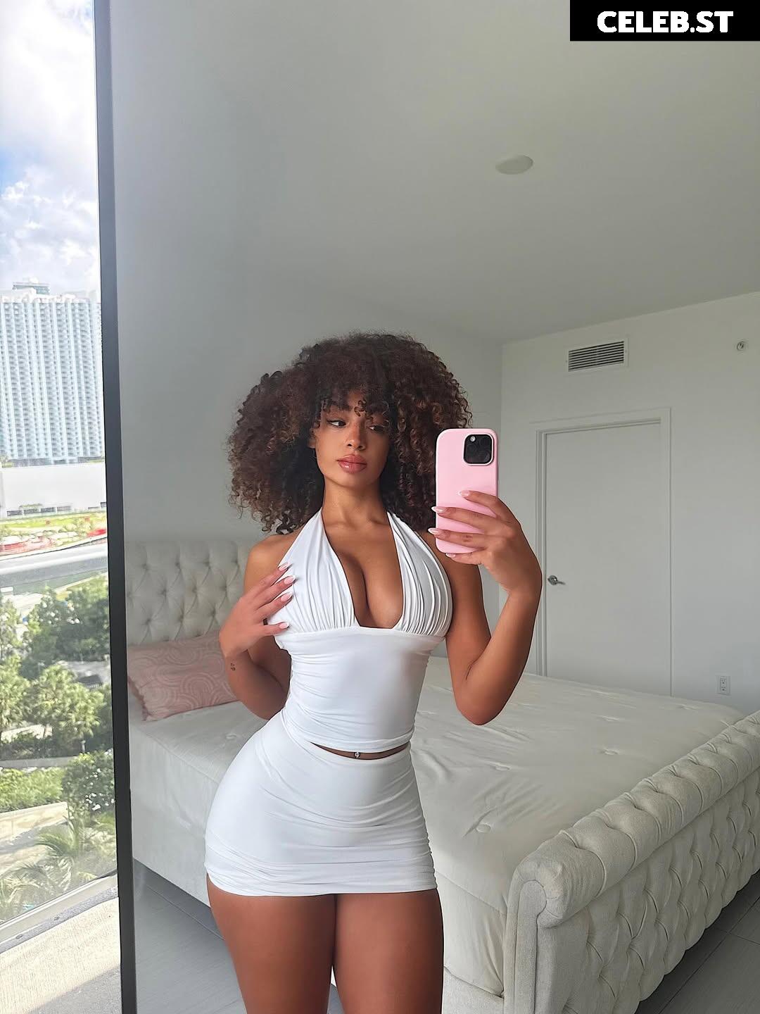 Dana Curly Image 23352285