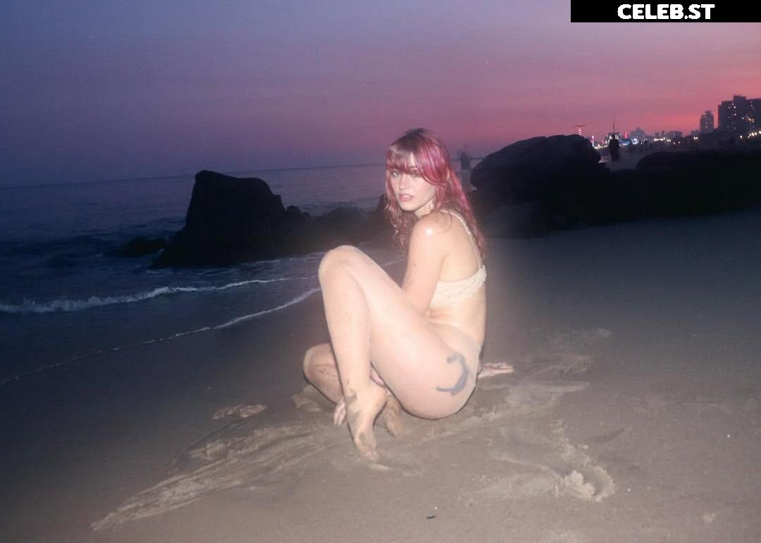 Suzy Clue Image 23359496