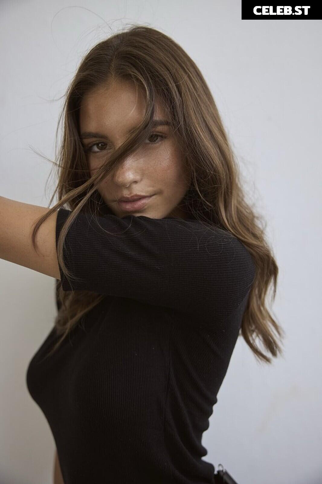 Rachelle Van Waardhuizen Image 23364653