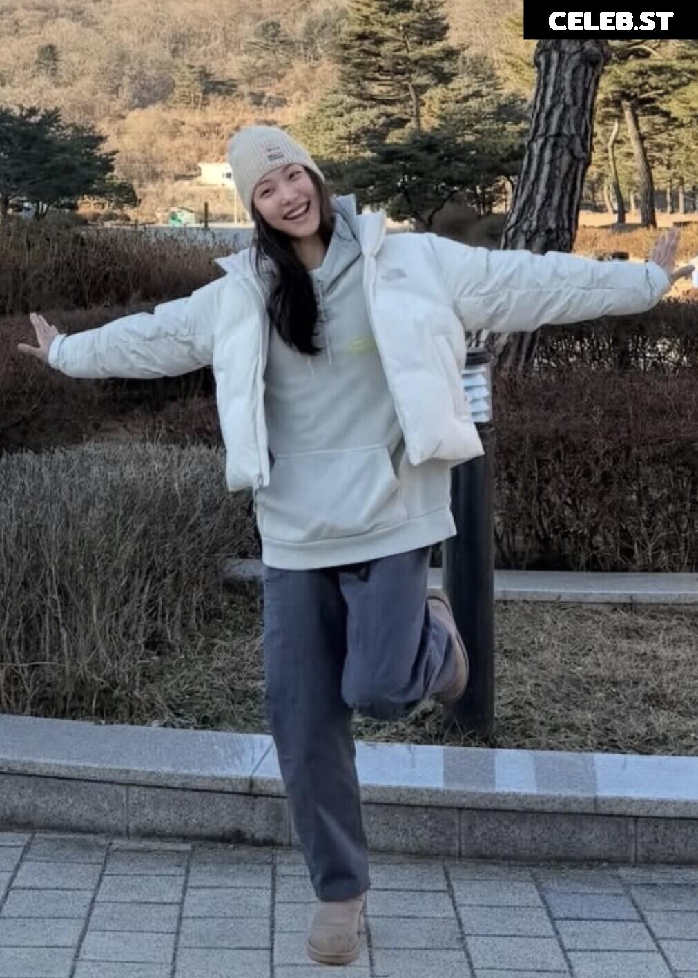Jessica Lee Seul Image 23360343