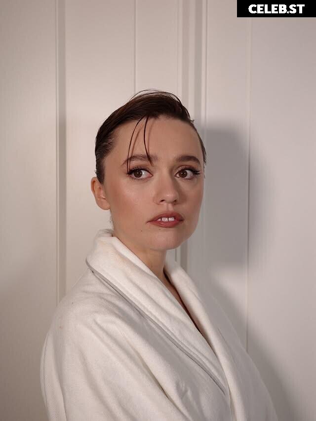 Aimee-Lou Wood Image 23363364