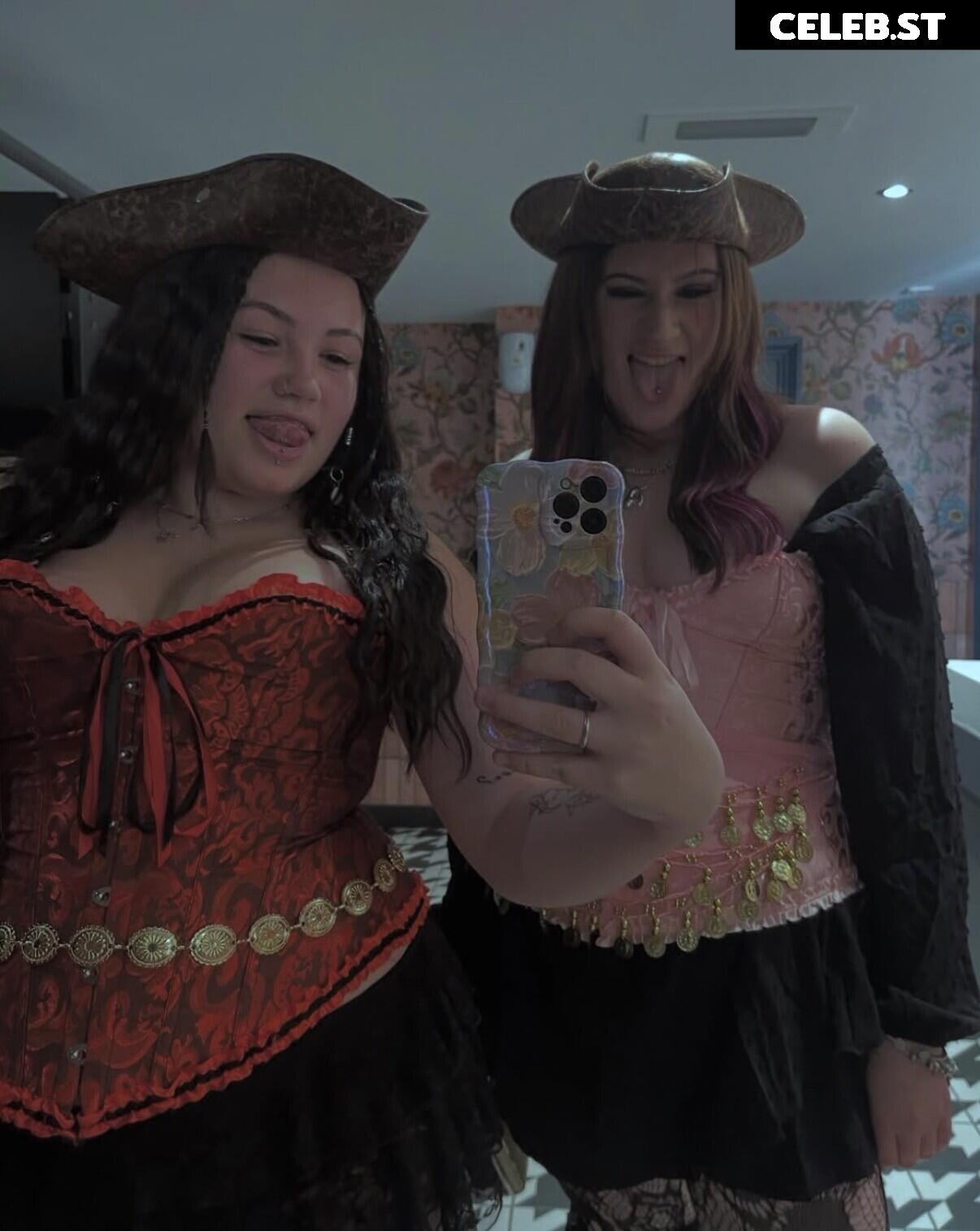 Nicole Dyer / nicole_dyerofficial / nicole.dyerofficial Image 23369406