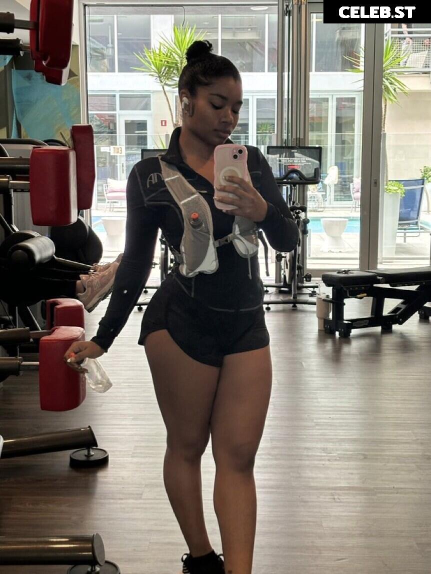 kurlykyy | Kyylareneee Image 23379711