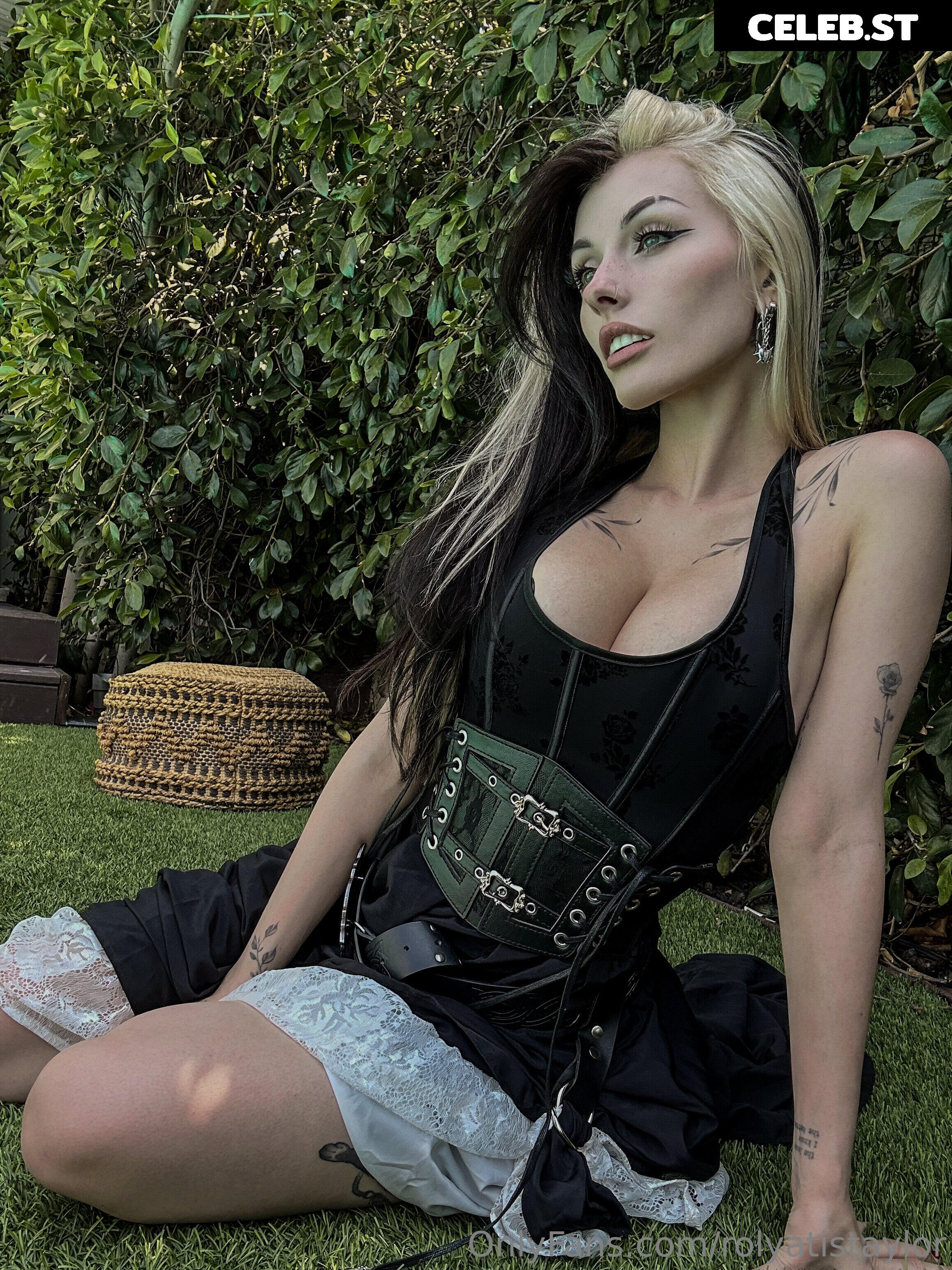 Rolyatistaylor Image 23337499