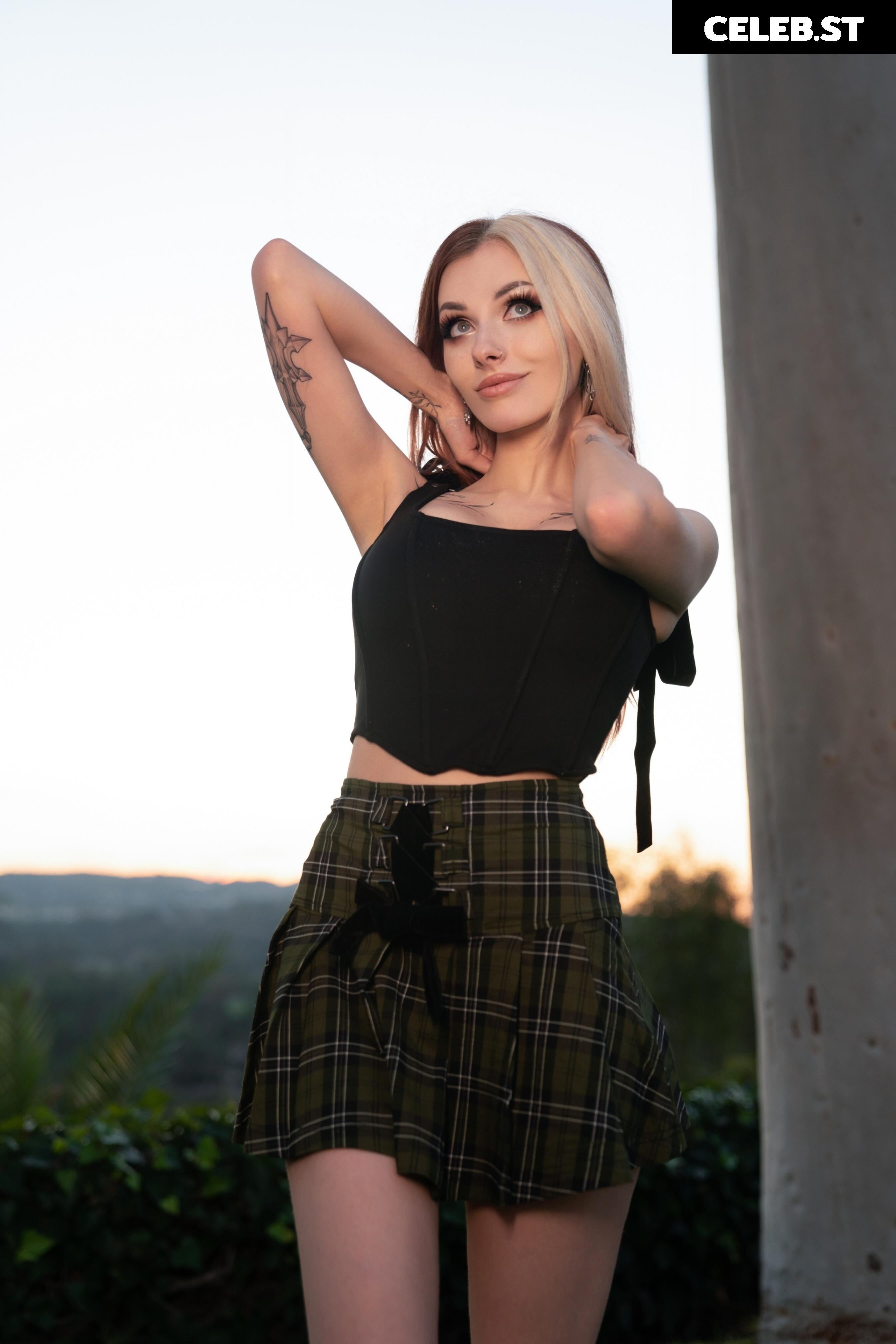 Rolyatistaylor Image 23337147