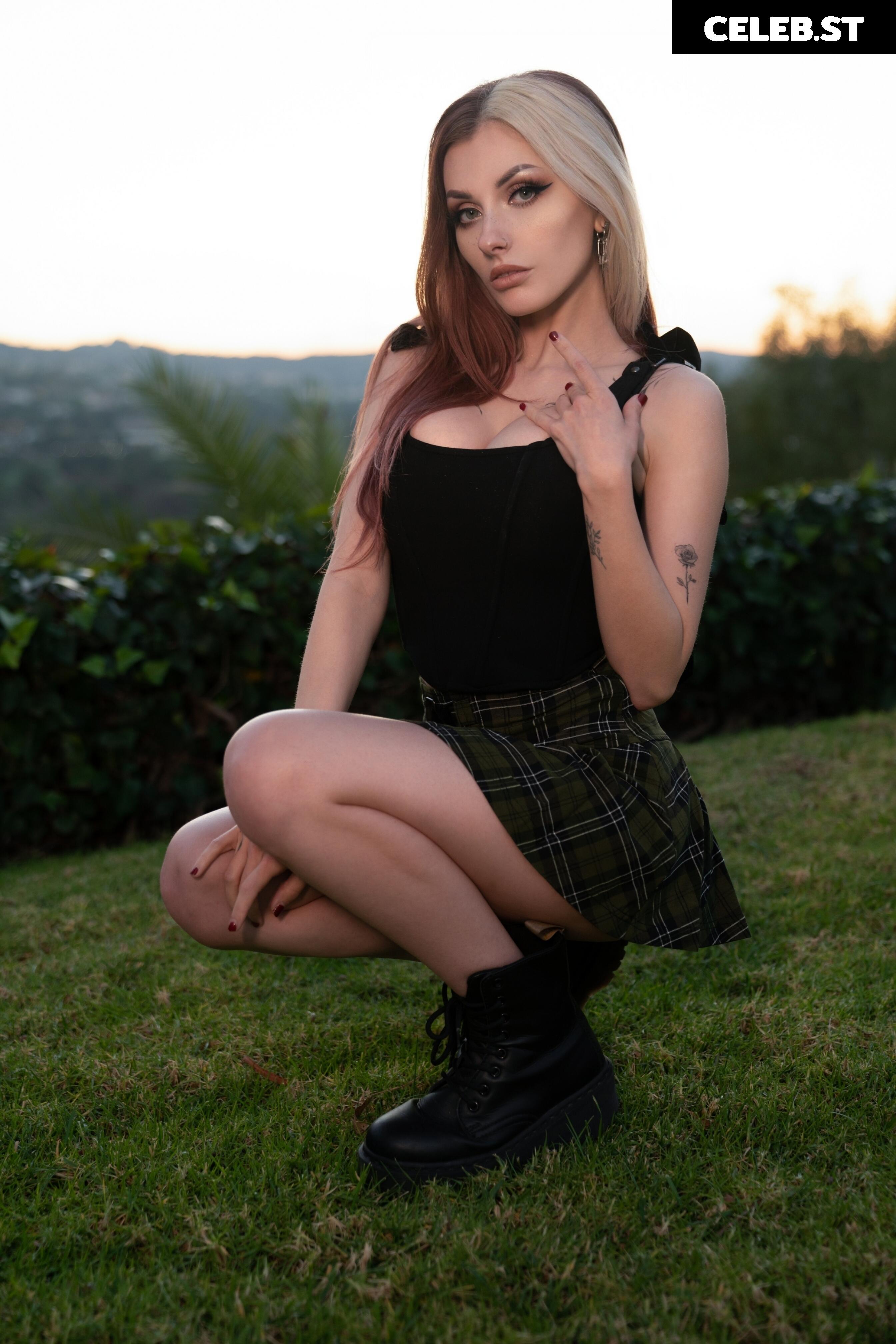 Rolyatistaylor Image 23337149