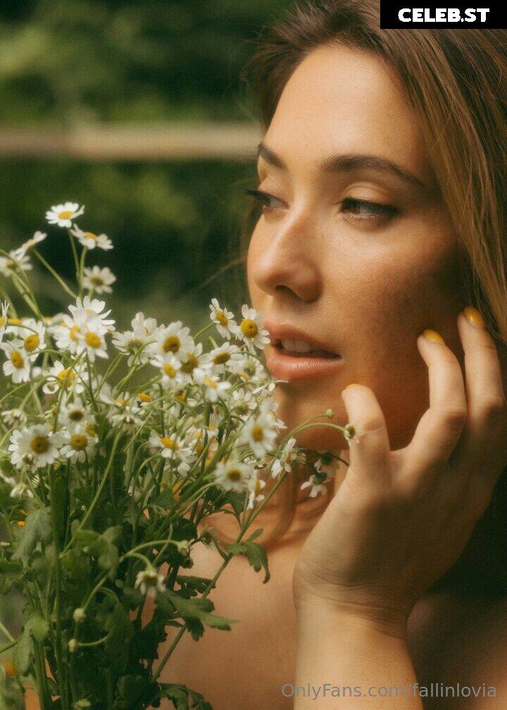 Eva Lovia / Fallinlovia Image 23301948