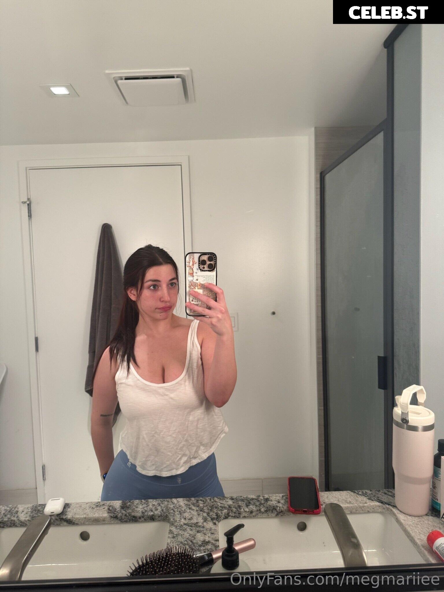 Megan McCarthy / megmariiee Image 23301324