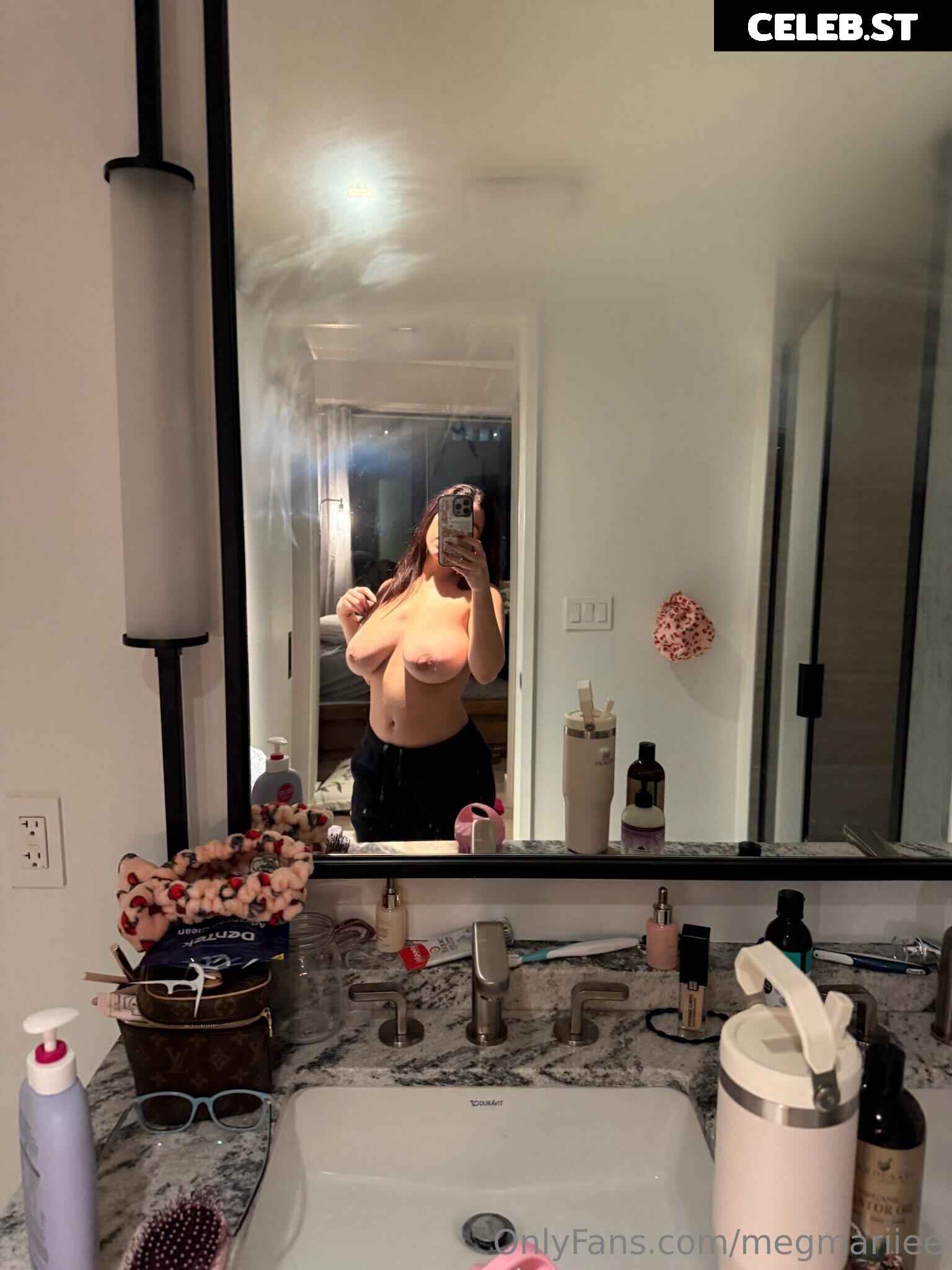 Megan McCarthy / megmariiee Image 23301329