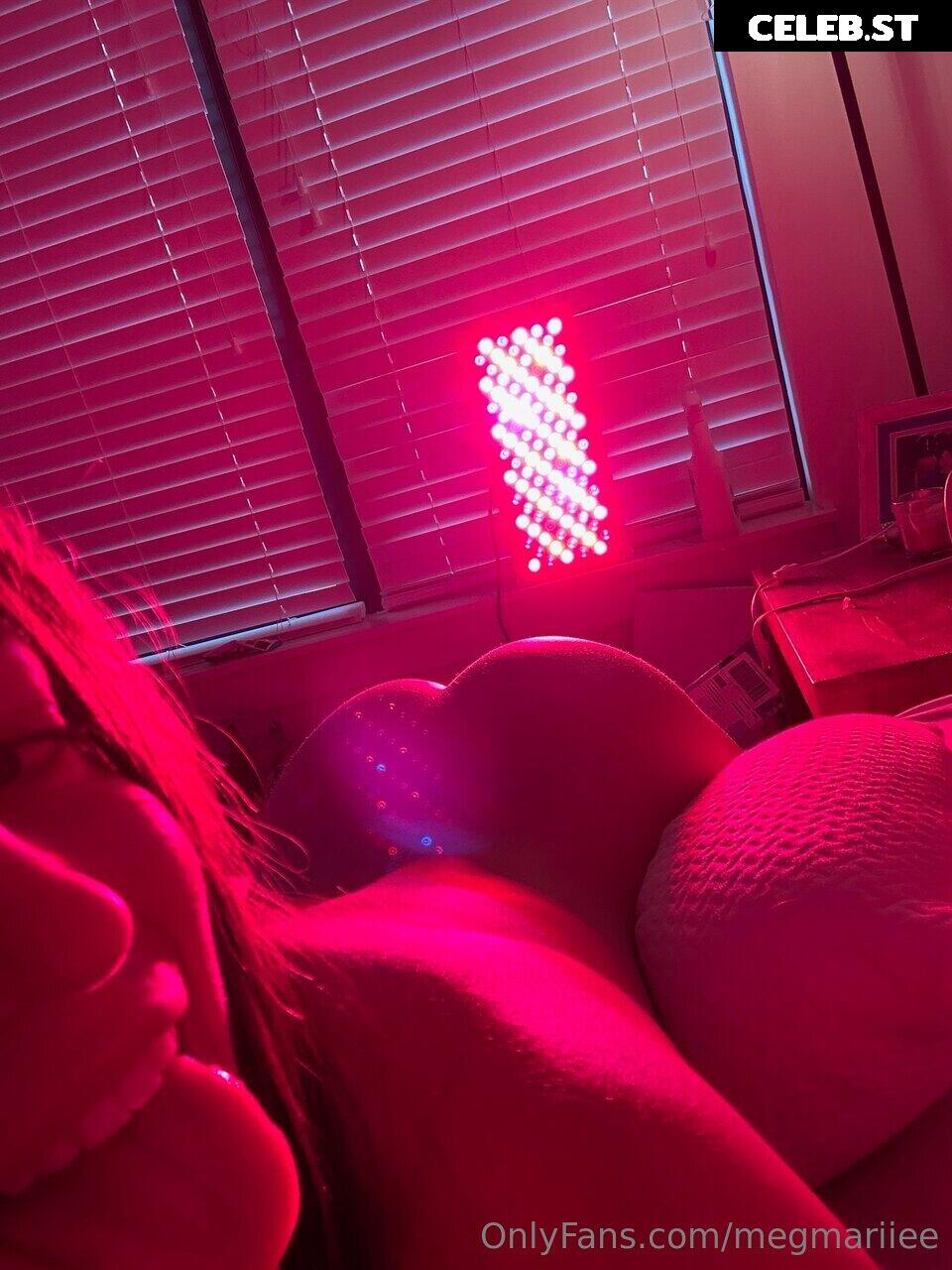 Megan McCarthy / megmariiee Image 23301202
