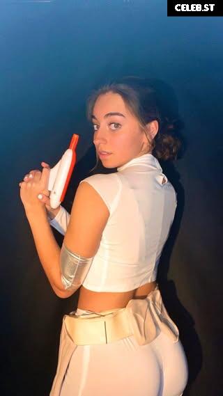 Lea Martinez / slayeas Image 23302941