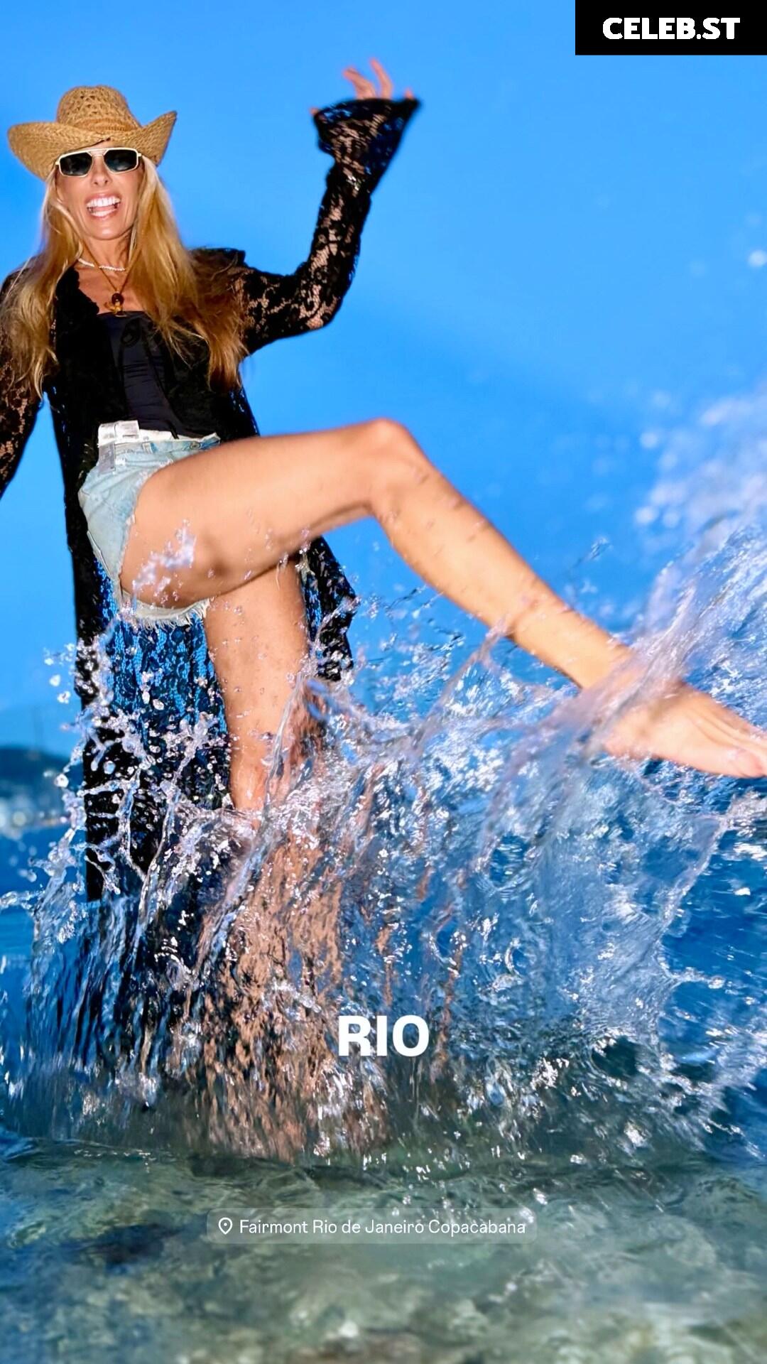 Adriane Galisteu Image 23394219