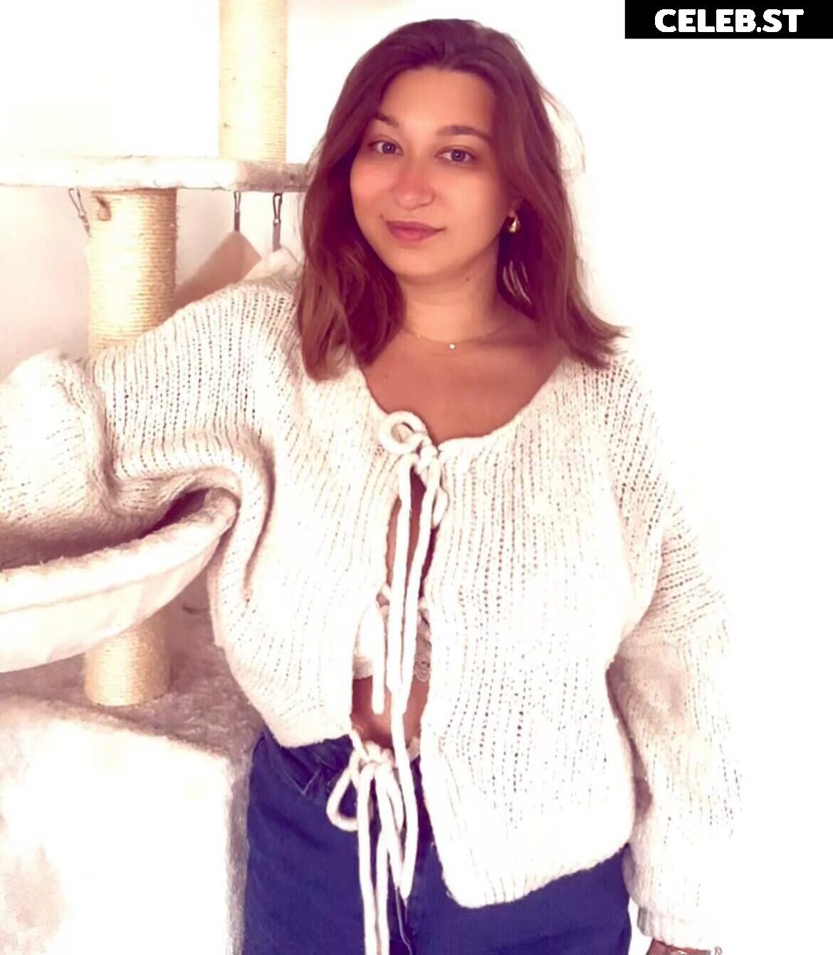 Apoline Perret Image 23396712