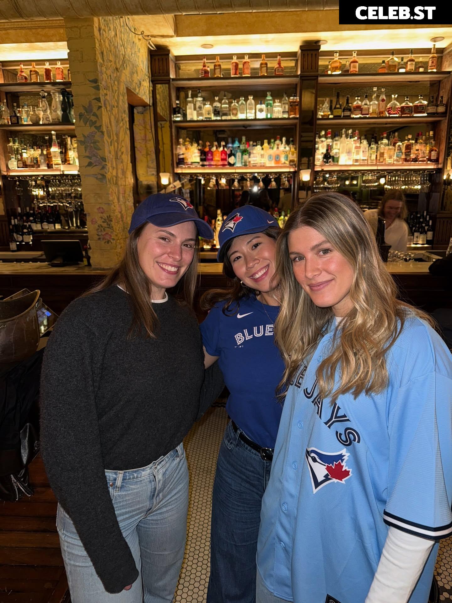 Eugenie "Genie" Bouchard Image 23390585