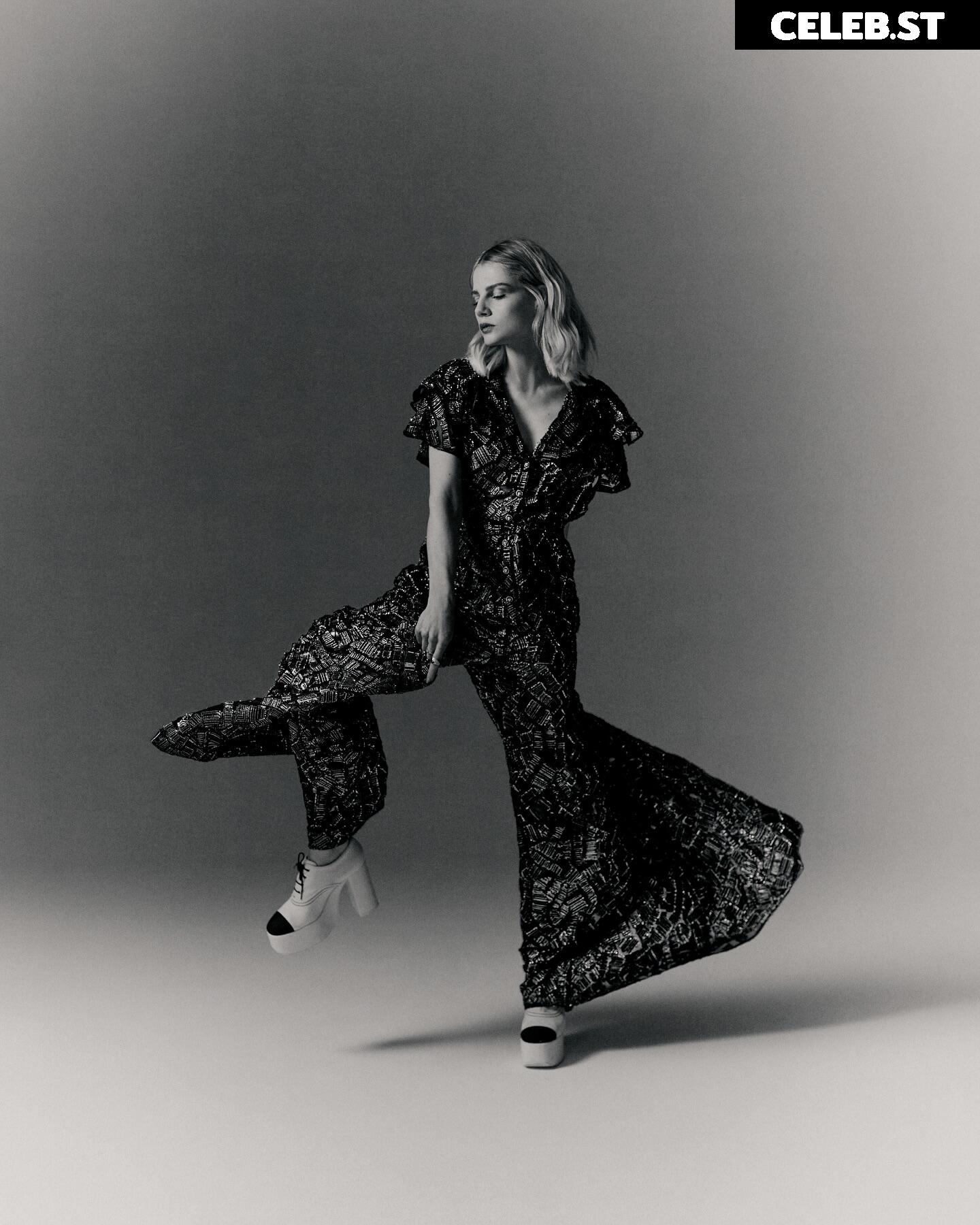Lucy Boynton Image 23390731