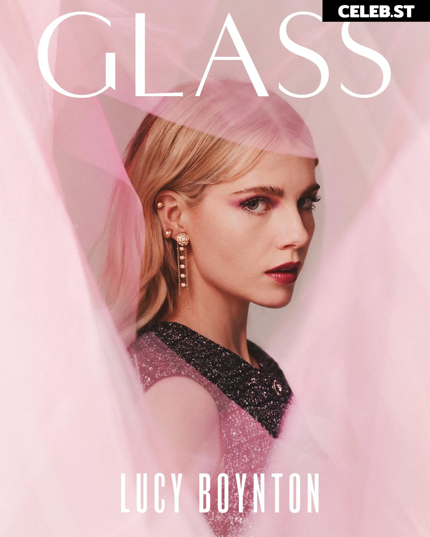 Lucy Boynton Image 23390730
