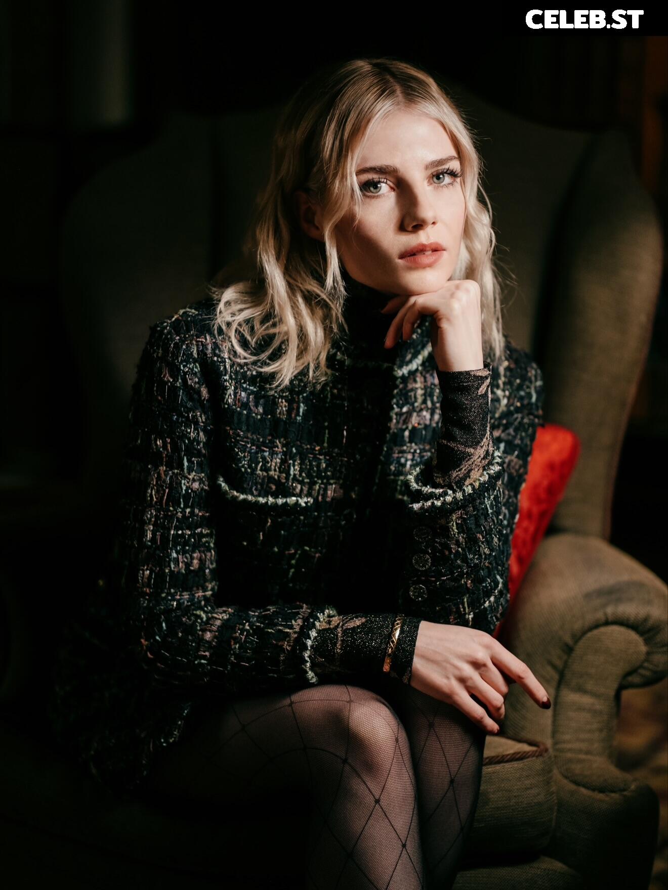 Lucy Boynton Image 23390745