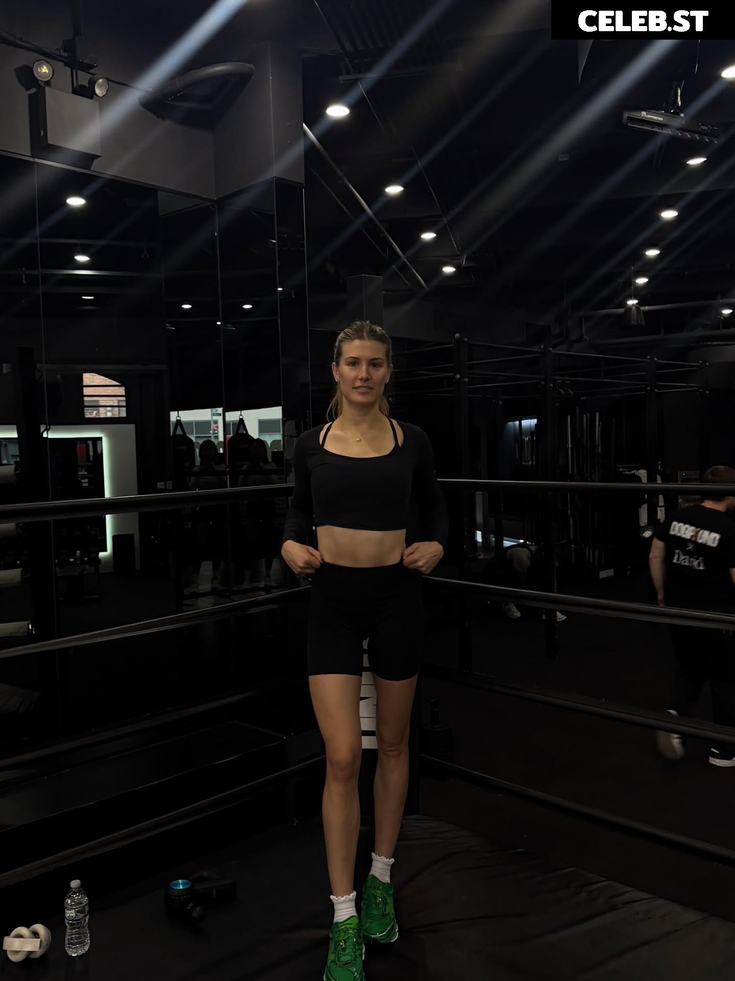 Eugenie "Genie" Bouchard Image 23390609