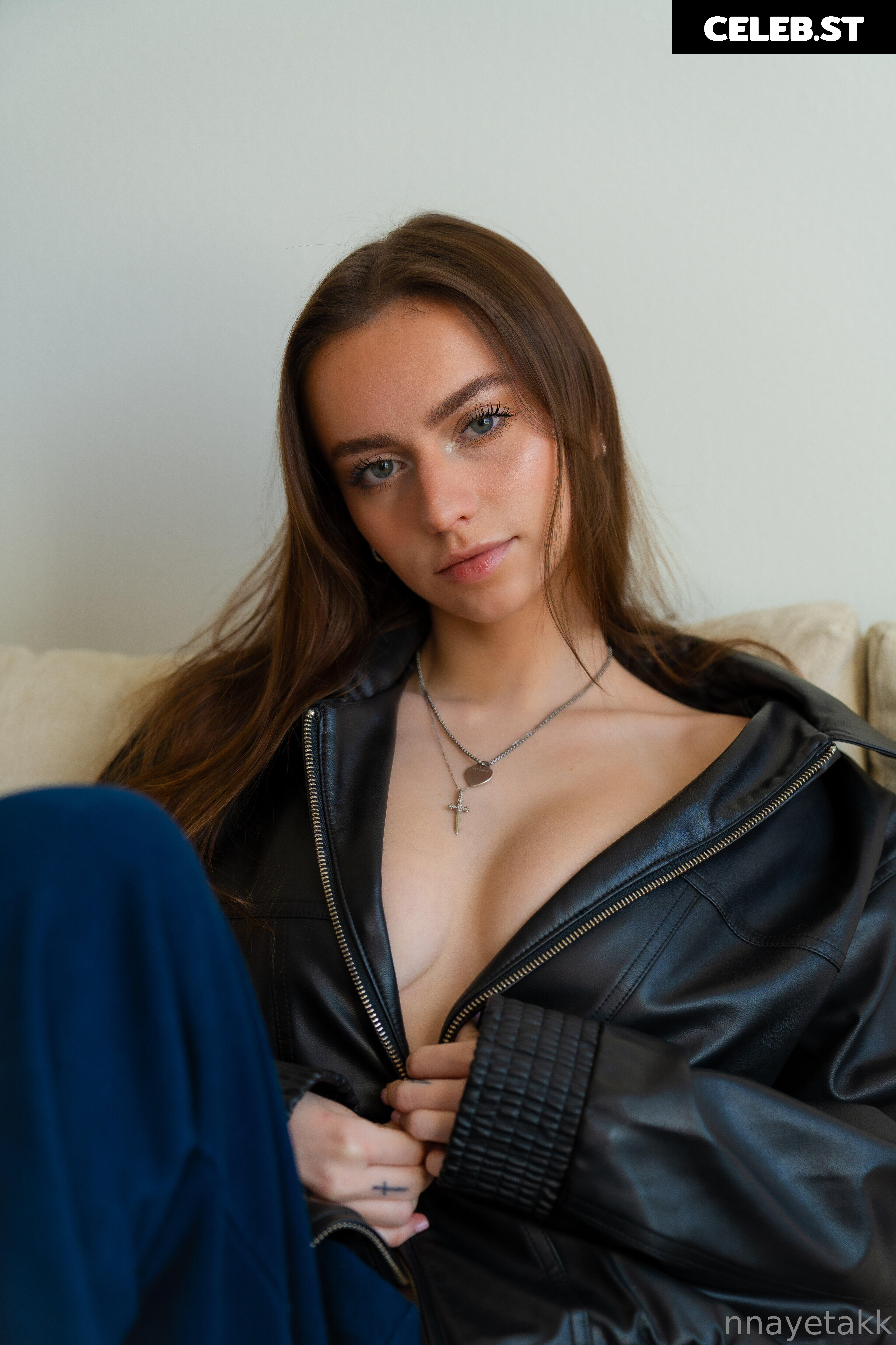 Katelyn Elizabeth Image 2339372