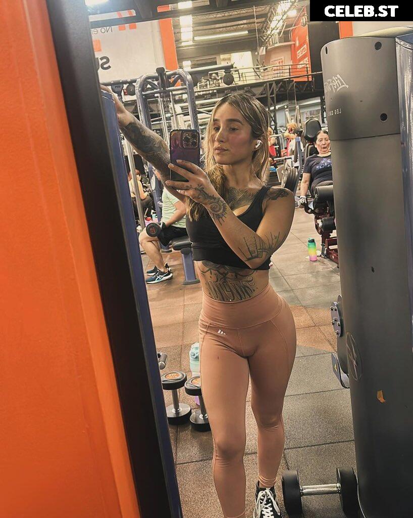 Hornyxnicole | PetiteSexyNicole | PetiteNicoleTS Image 23393309
