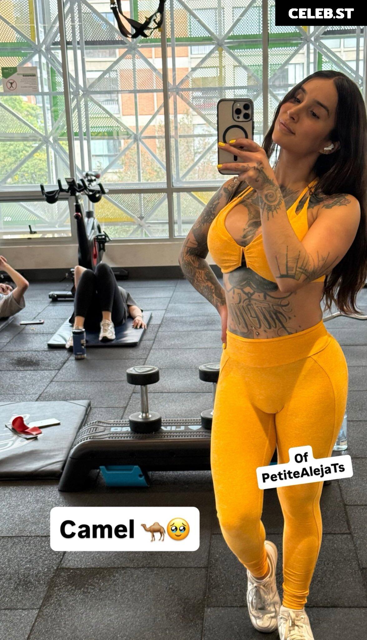 Hornyxnicole | PetiteSexyNicole | PetiteNicoleTS Image 23393343