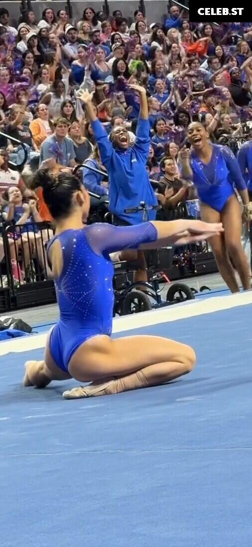 Kayla DiCello Image 23384142