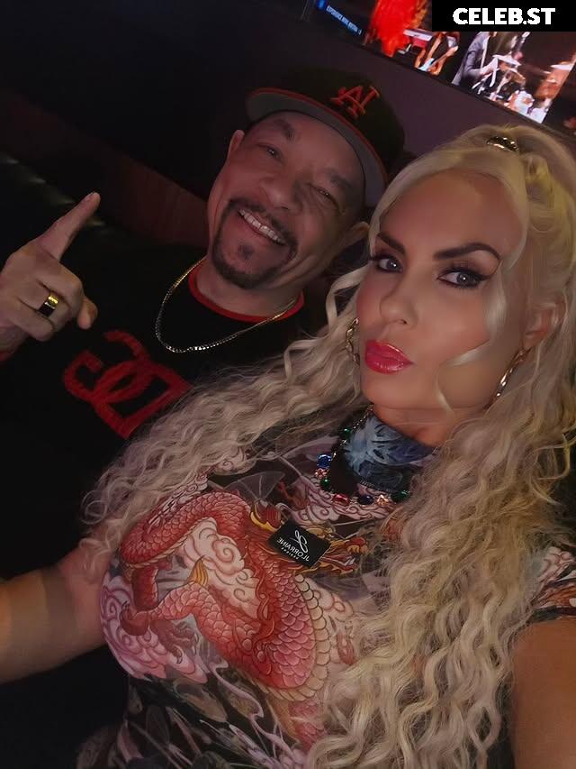 Nicole "Coco" Austin Image 23381191