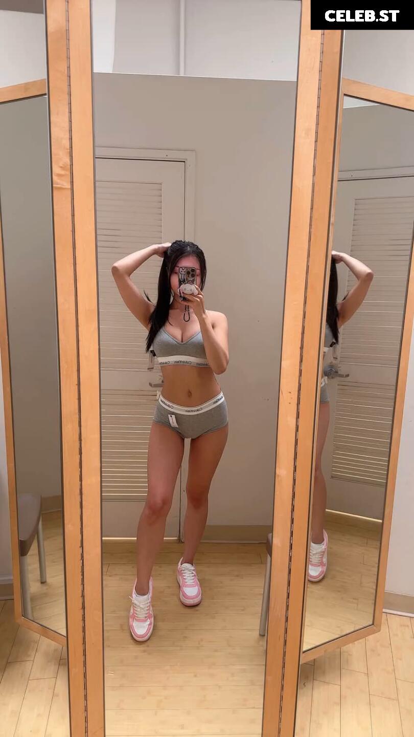 Cindy Phan / Dearcindyphan Image 23380220