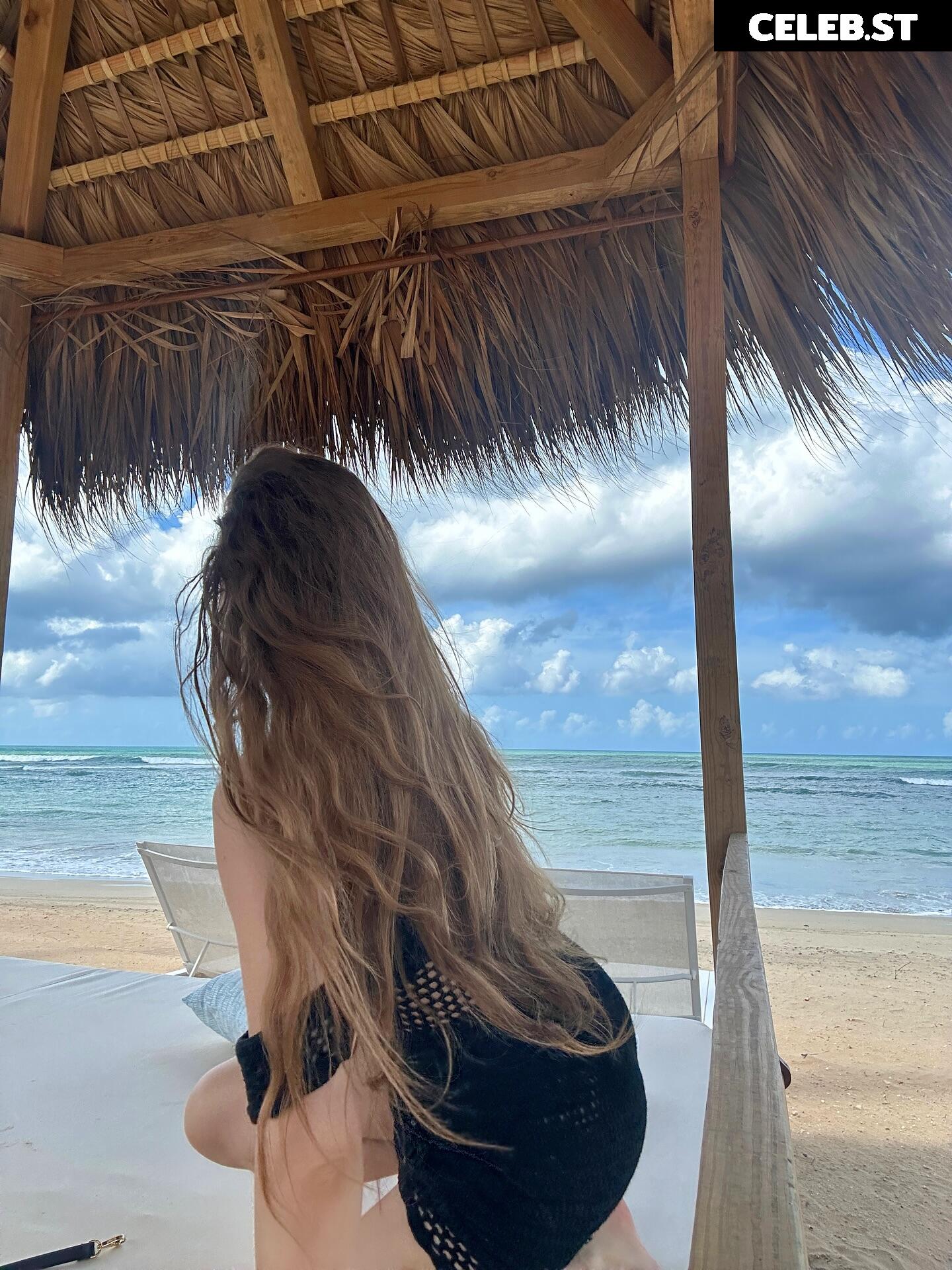 Xenia Tchoumi Image 23383214