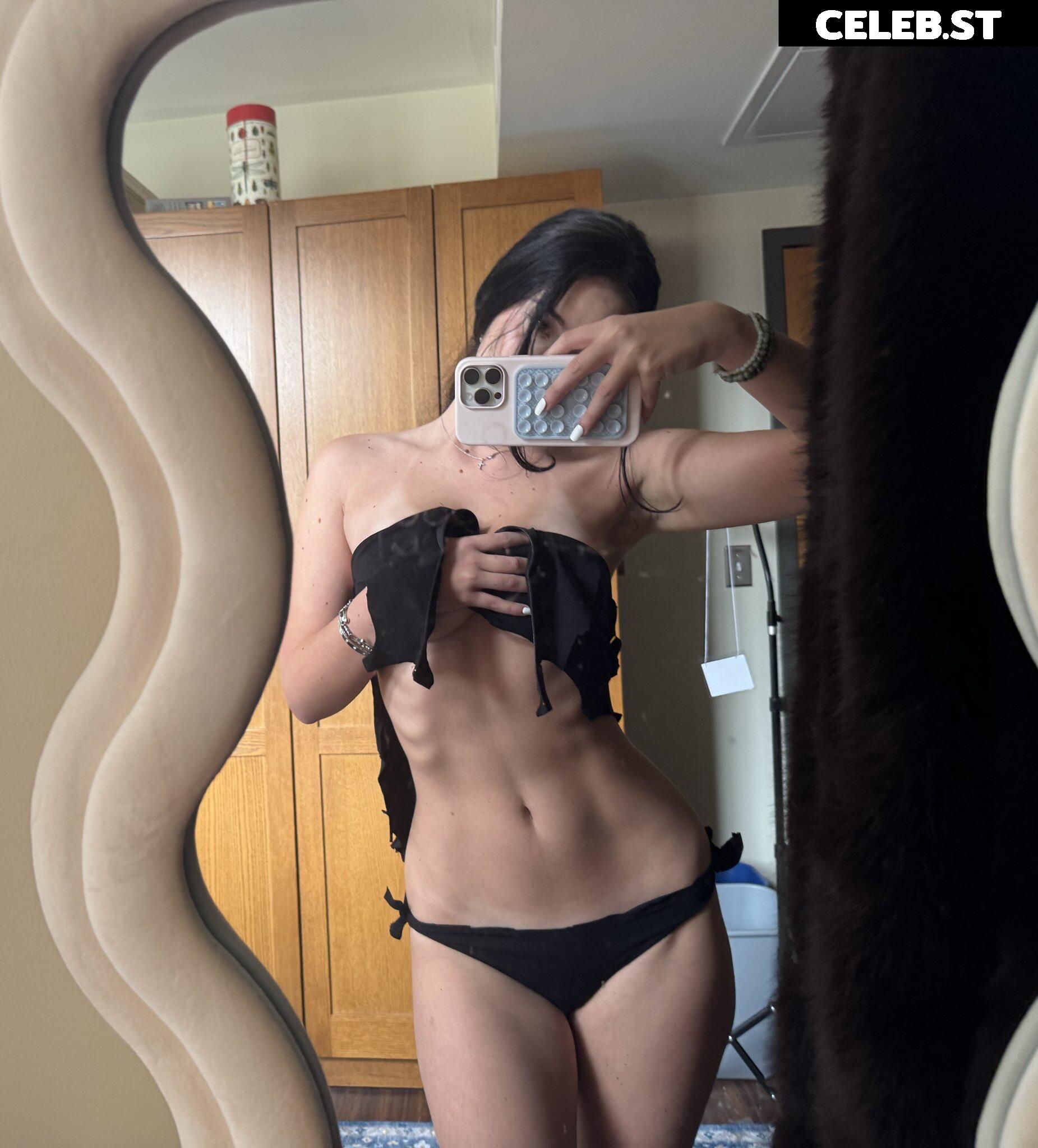 Hotblockchain / Emily Cocea / cryptobaddie1 Image 23278369