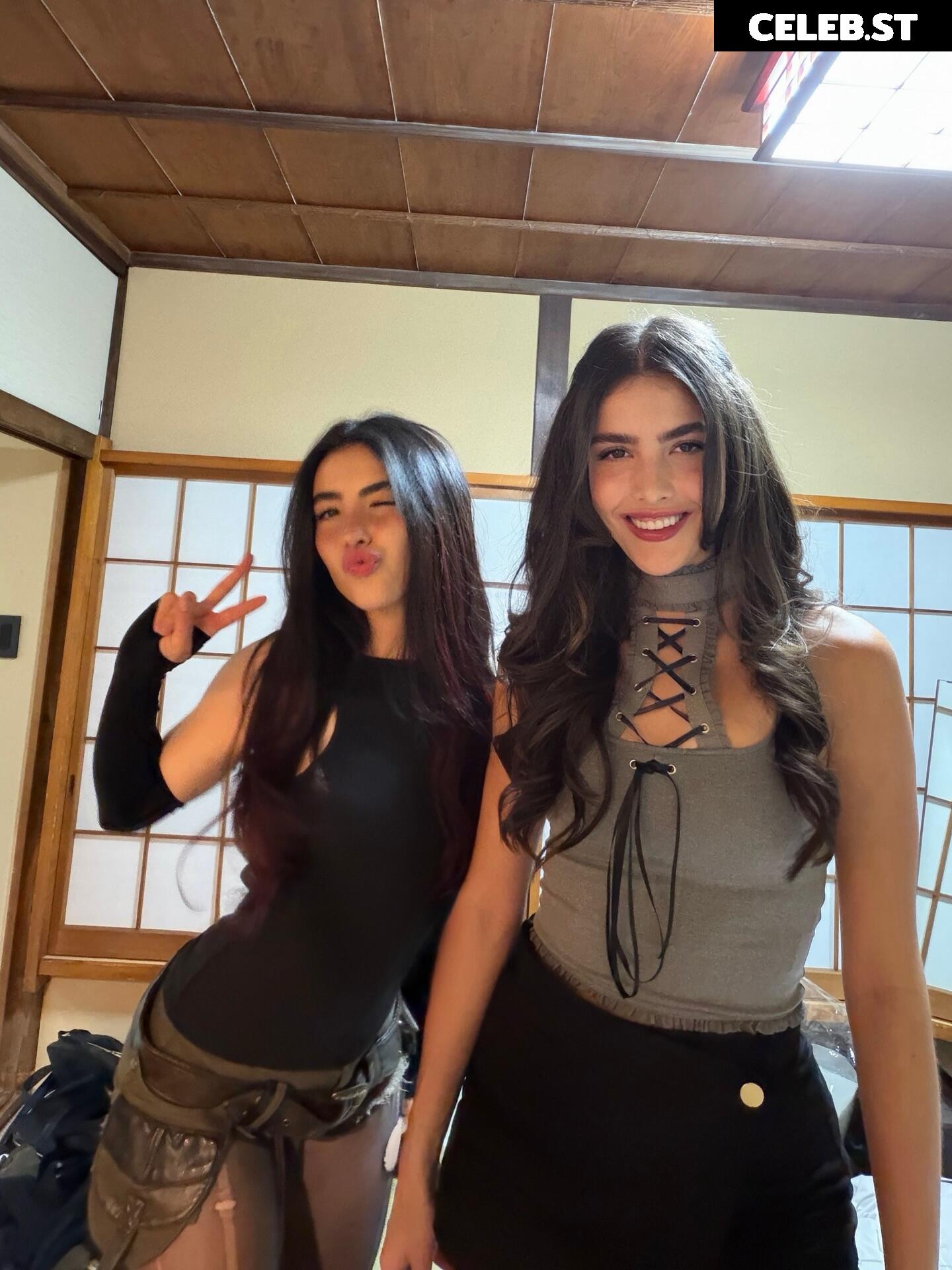 Andrea Botez (leaks = ban) Image 23277560