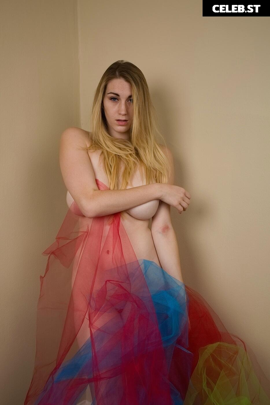 Amber Hayes Image 23241793