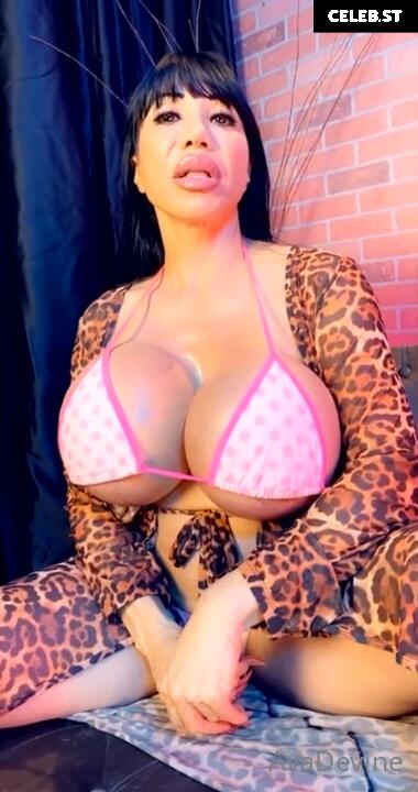 Ava Devine Image 23215975