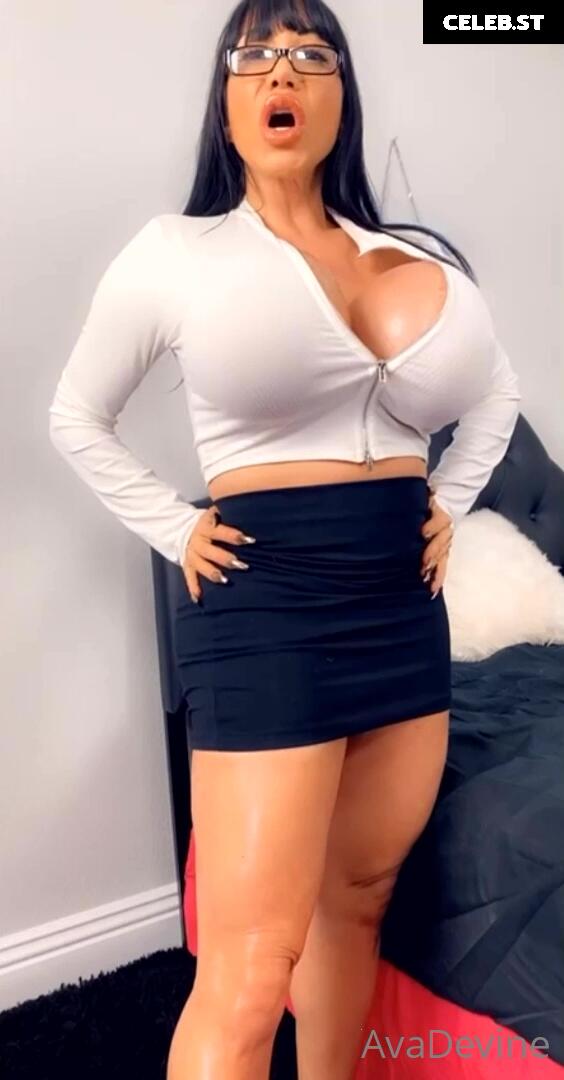 Ava Devine Image 23215881