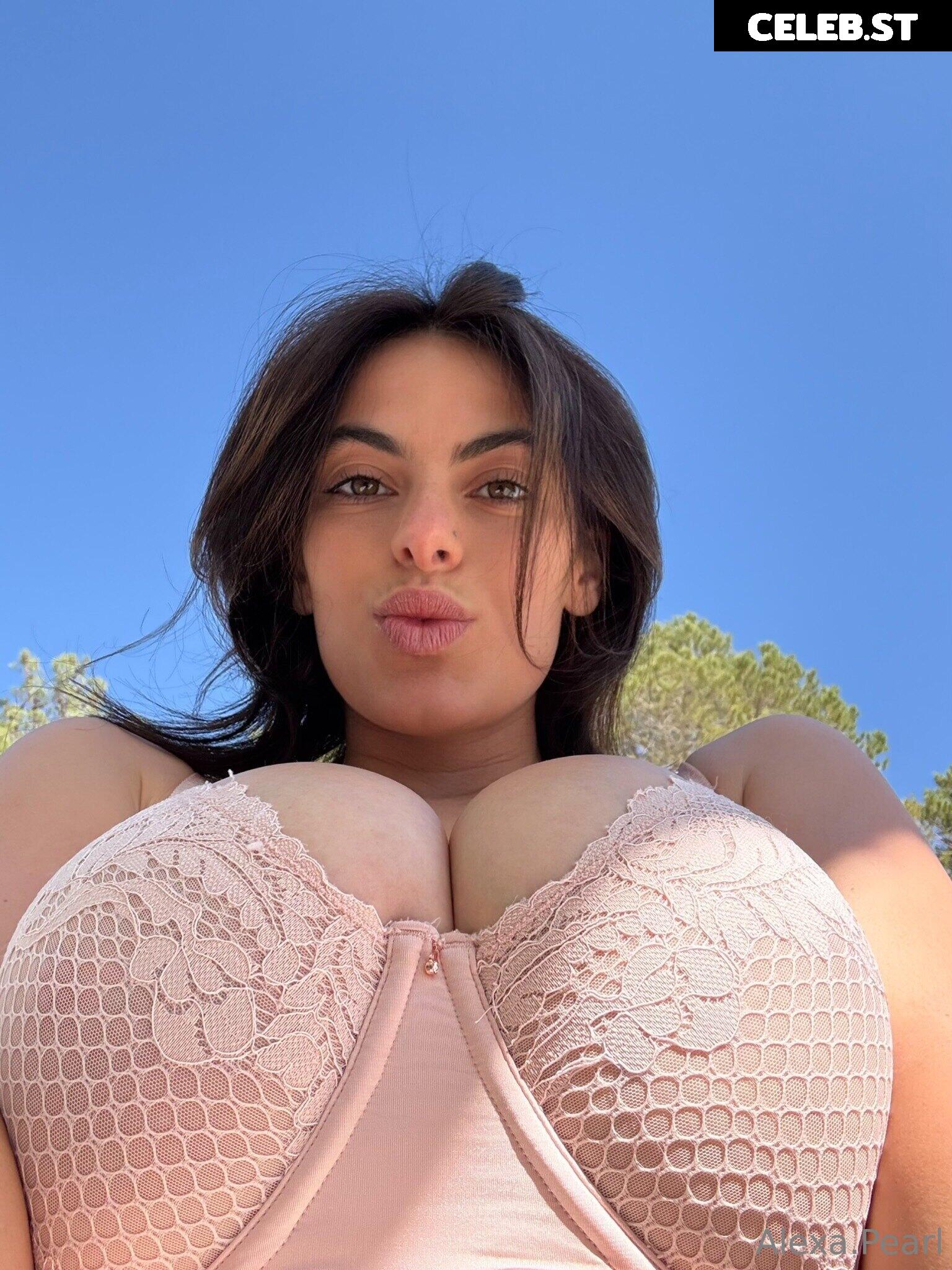 Alexa Pearl Image 23201948