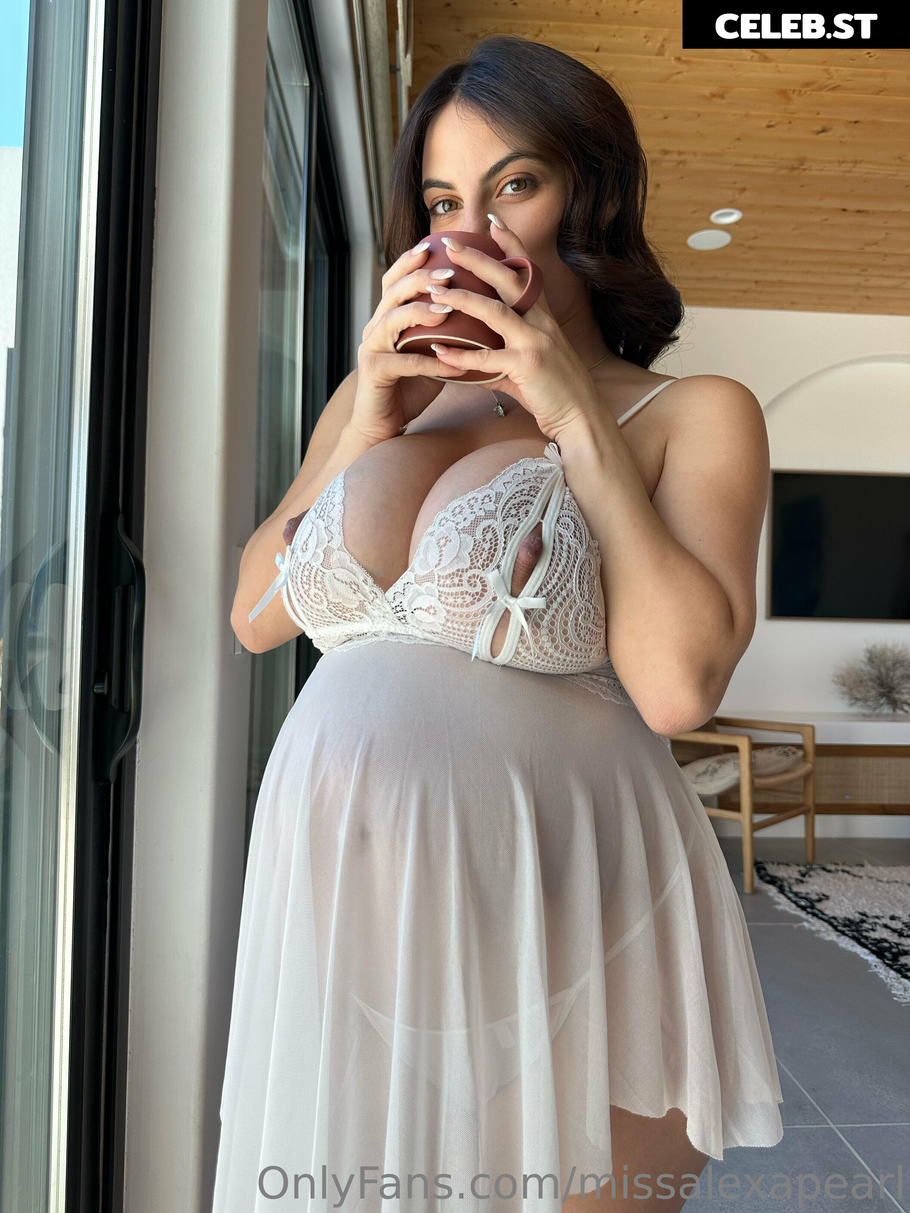 Alexa Pearl Image 23200474