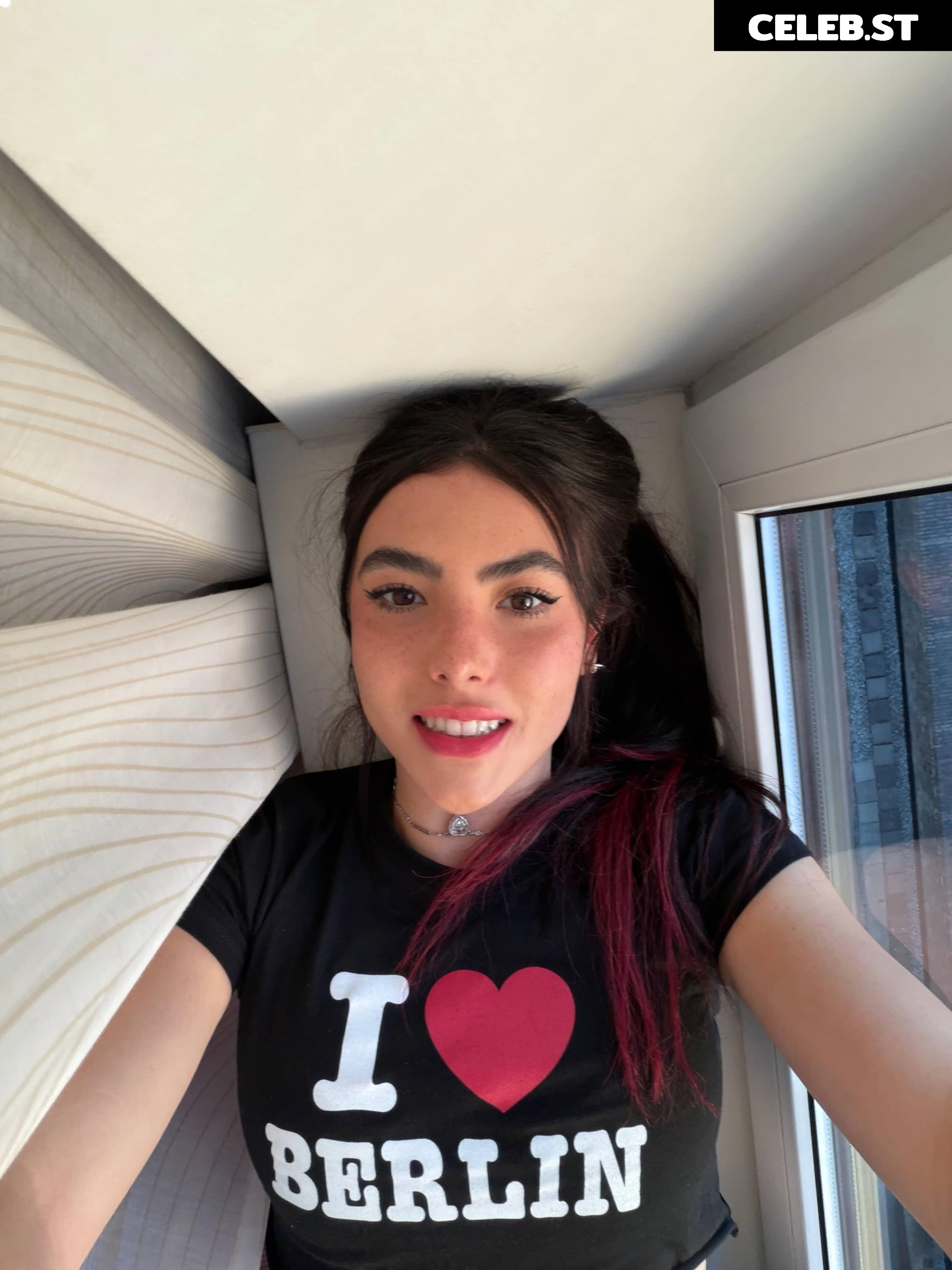 Andrea Botez (leaks = ban) Image 23296884