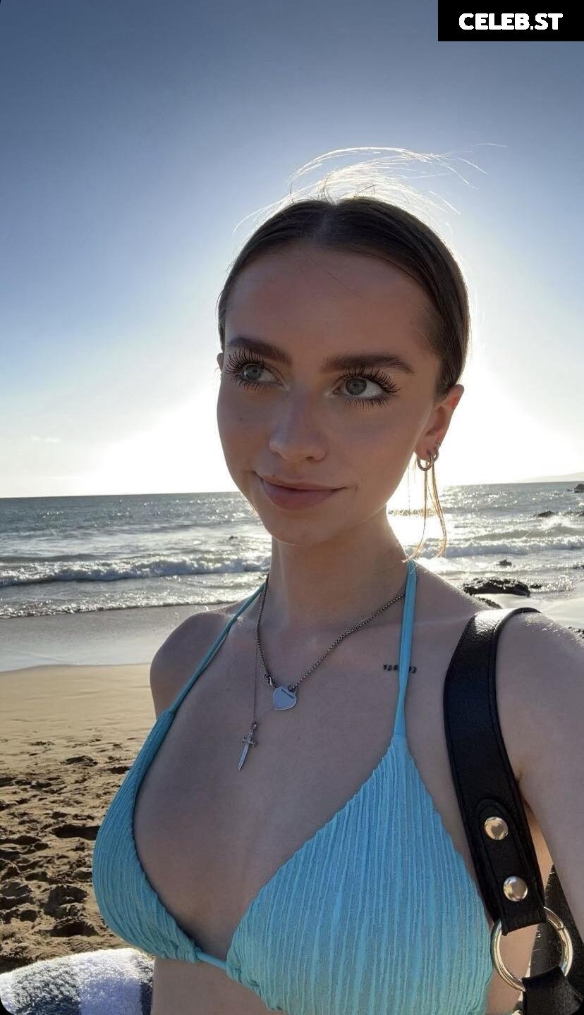 Katelyn Elizabeth Image 2328507