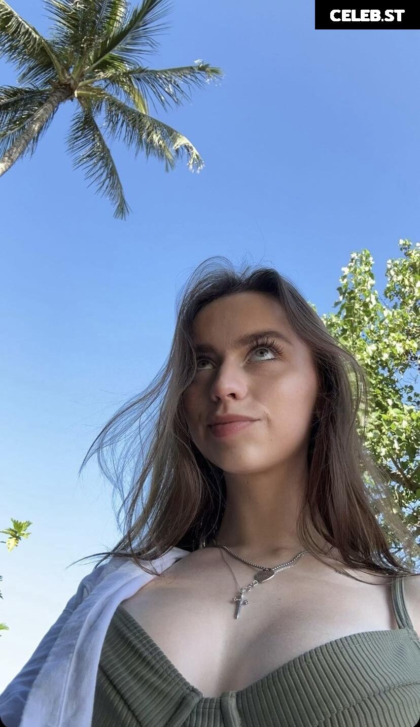 Katelyn Elizabeth Image 2328412