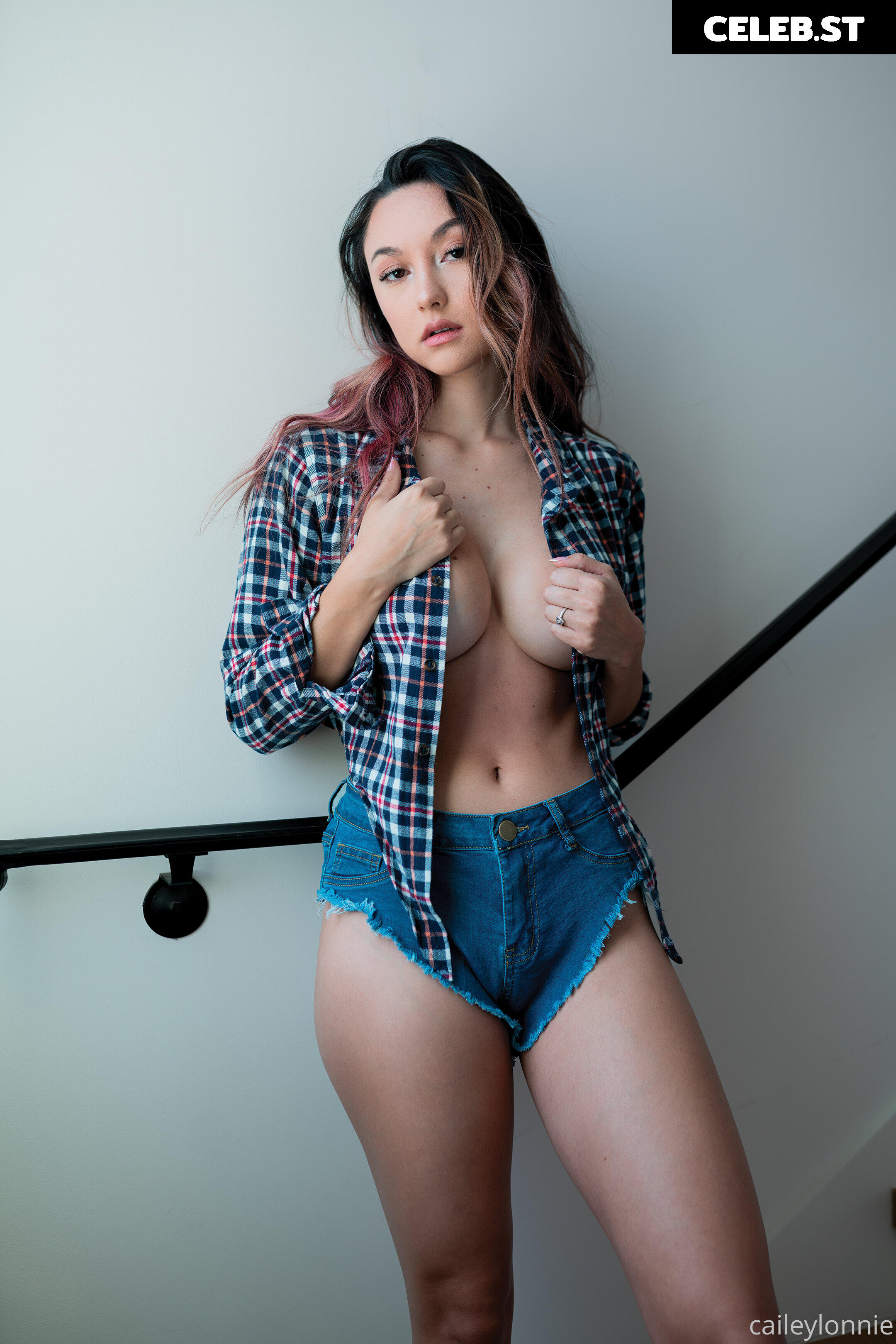 Cailey Loonie Image 2328288